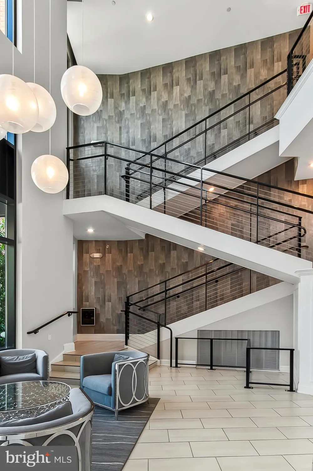 Property Slideshow image 5 of 51 | 2960 vaden dr # 2-307, Fairfax, VA, 22031