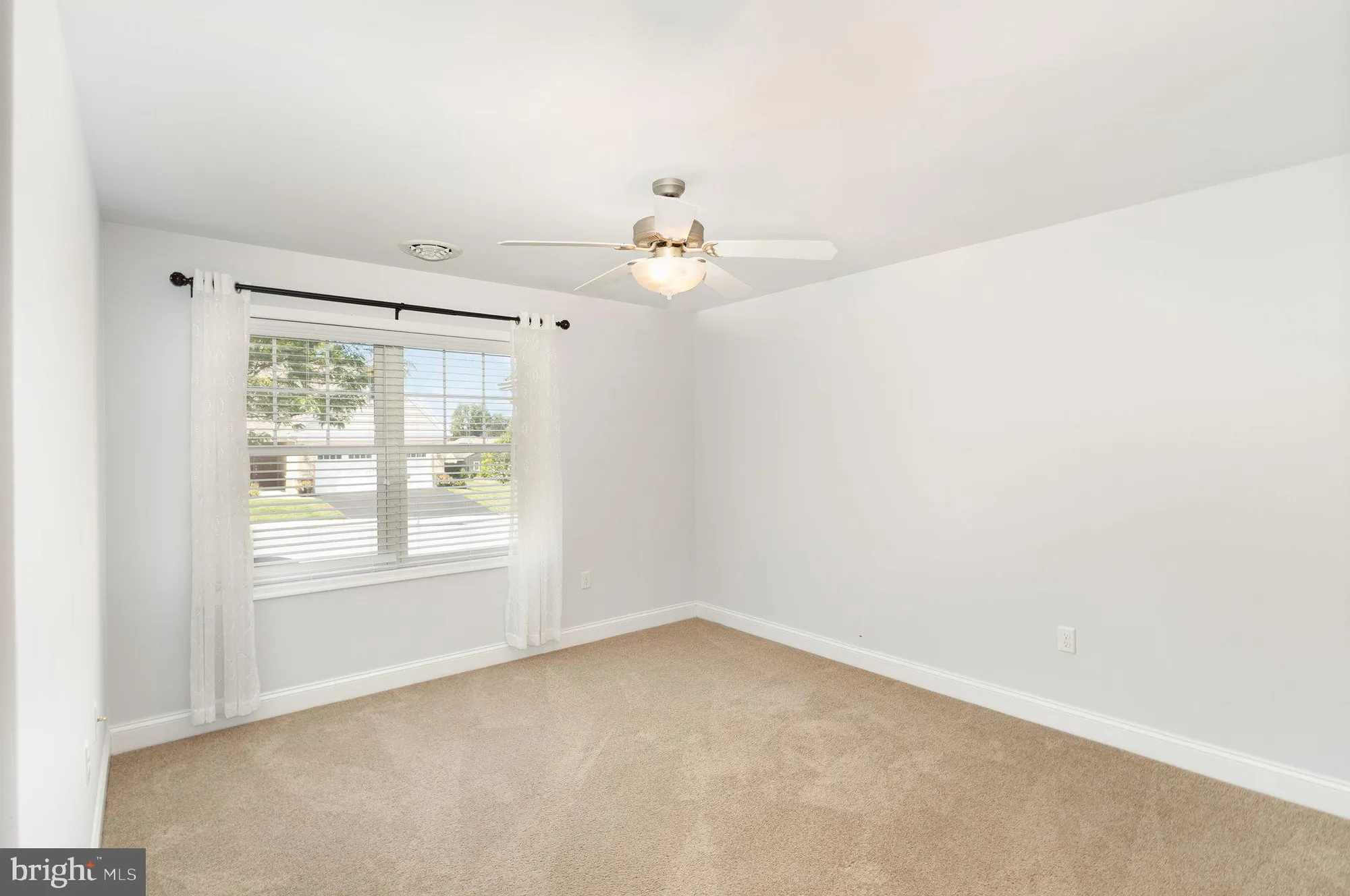 Property Slideshow image 27 of 39 | 1007 great hall dr, Lebanon, PA, 17042