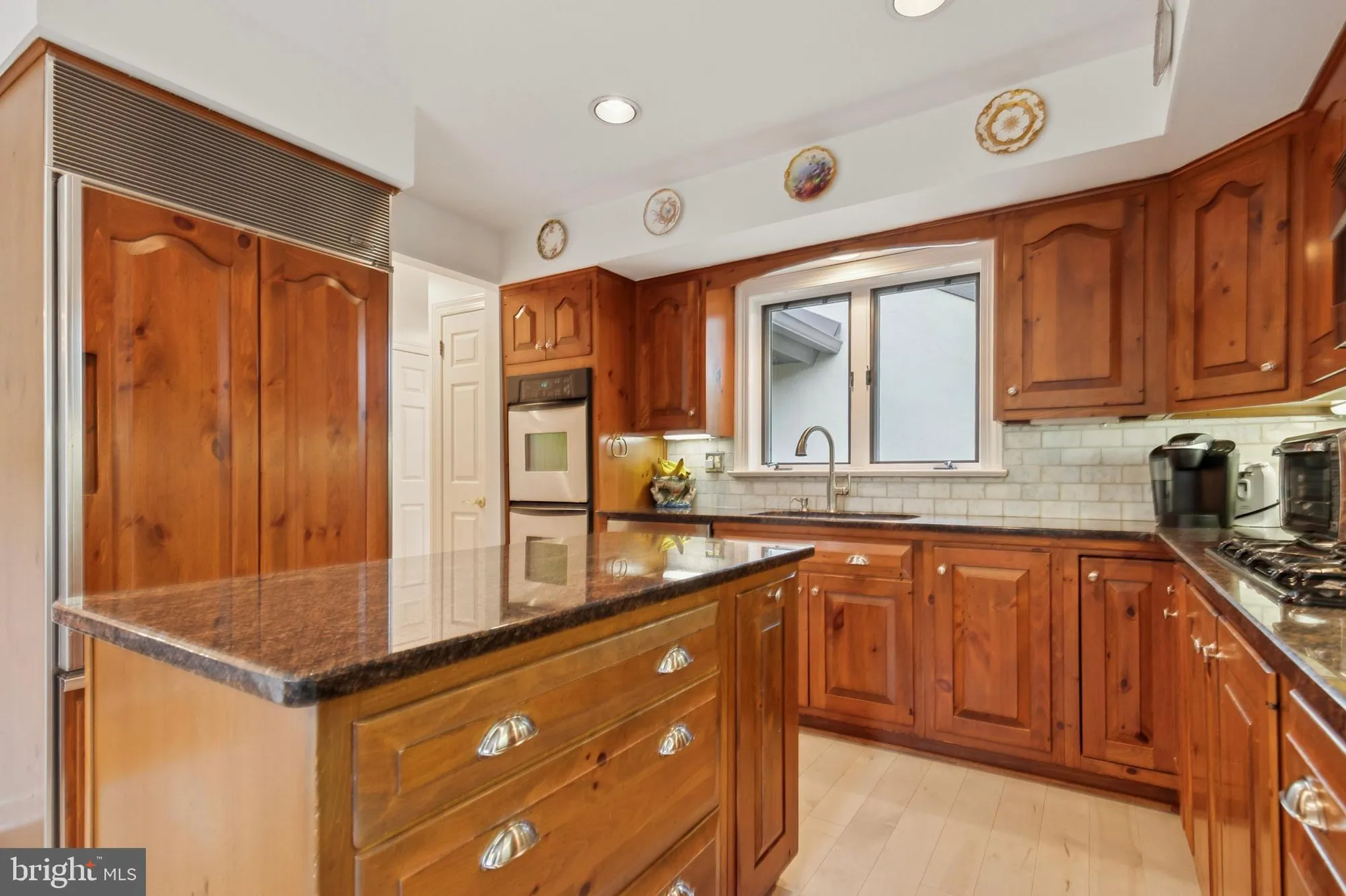 Property Slideshow image 7 of 24 | 6 steeplechase ln, Blue Bell, PA, 19422