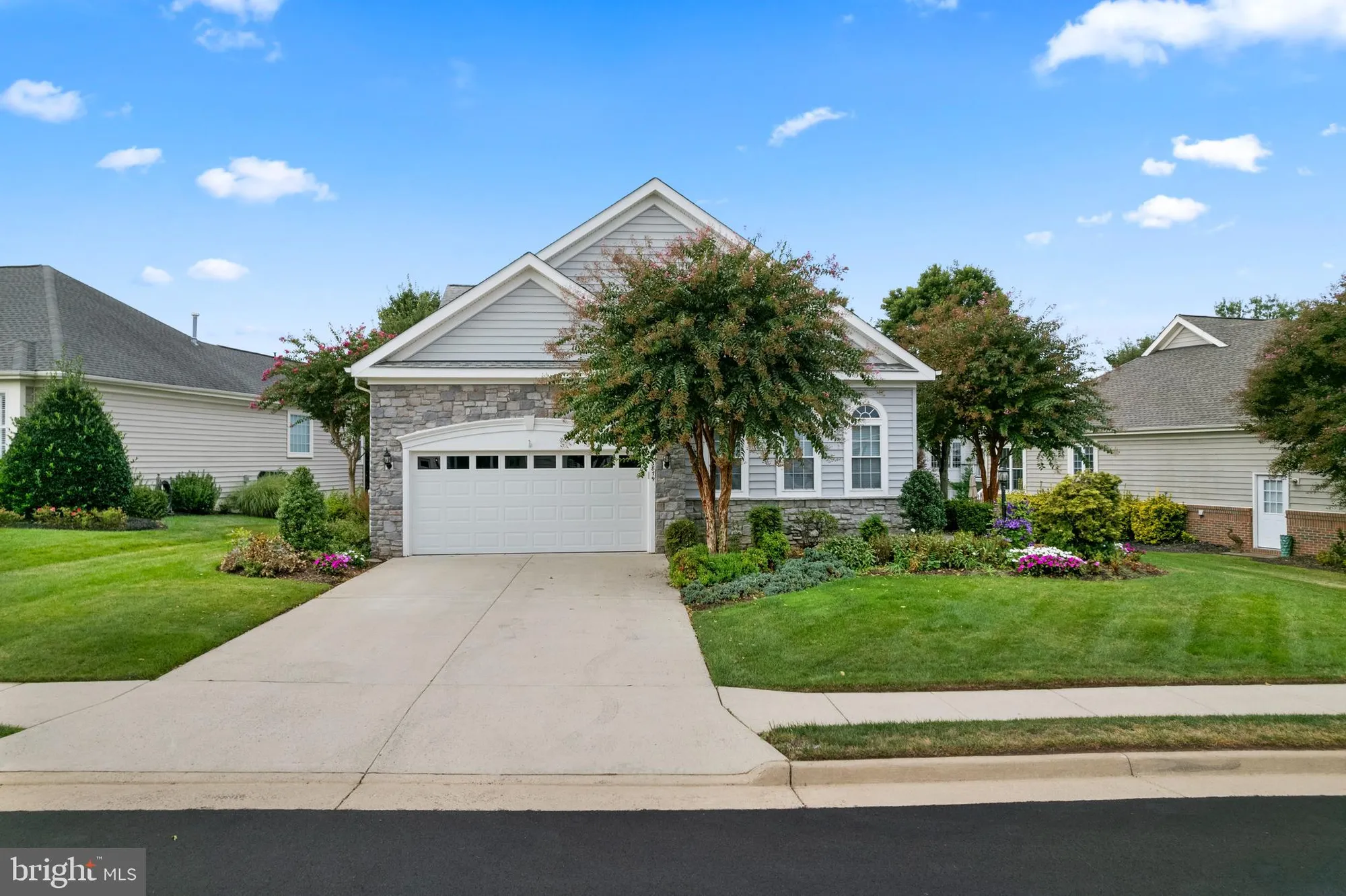 Property Slideshow image 1 of 67 | 13879 crabtree way, Gainesville, VA, 20155