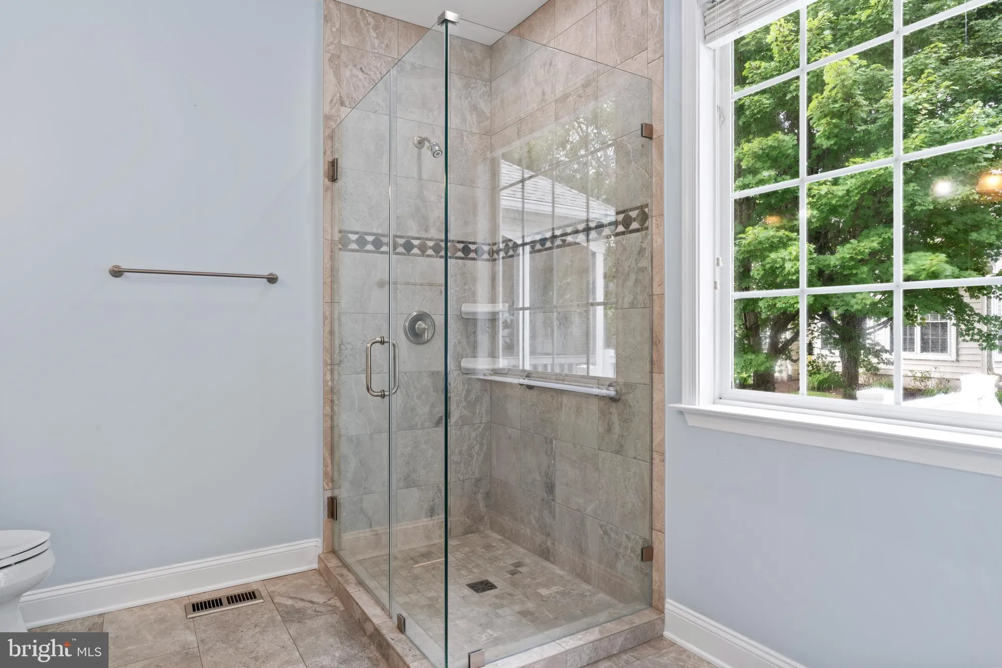 Property Slideshow image 32 of 67 | 13879 crabtree way, Gainesville, VA, 20155