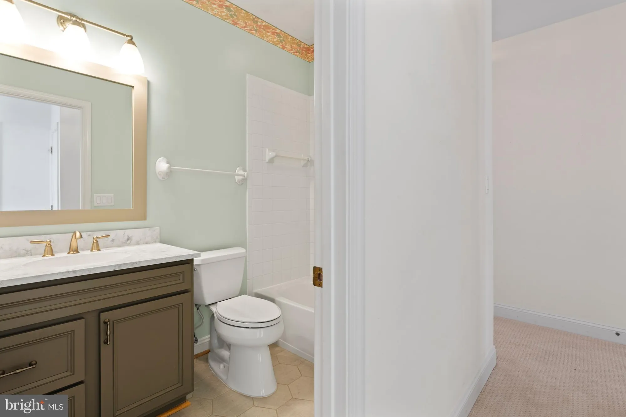 Property Slideshow image 33 of 67 | 13879 crabtree way, Gainesville, VA, 20155