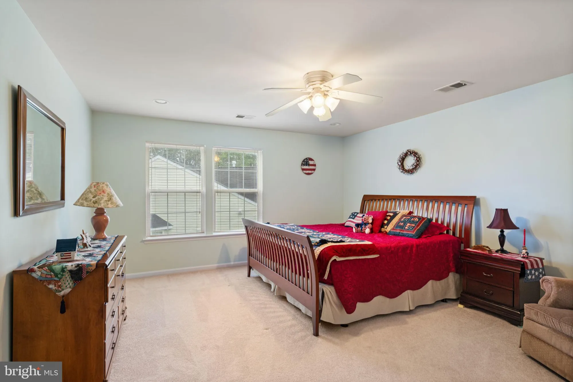 Property Slideshow image 17 of 44 | 3758 blowing leaf pl, Dumfries, VA, 22025