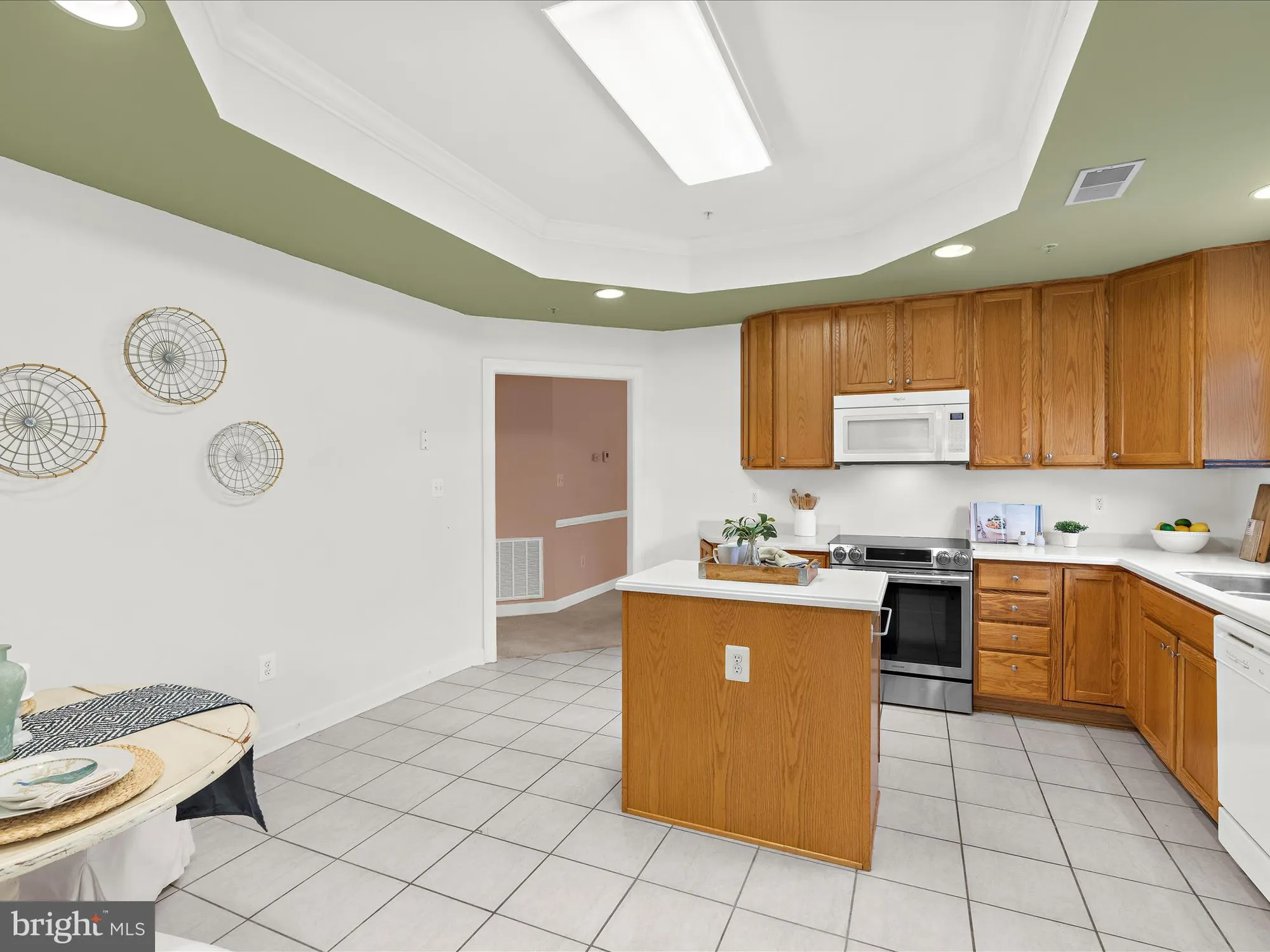 Property Slideshow image 15 of 49 | 311 hamlet cir, Edgewater, MD, 21037