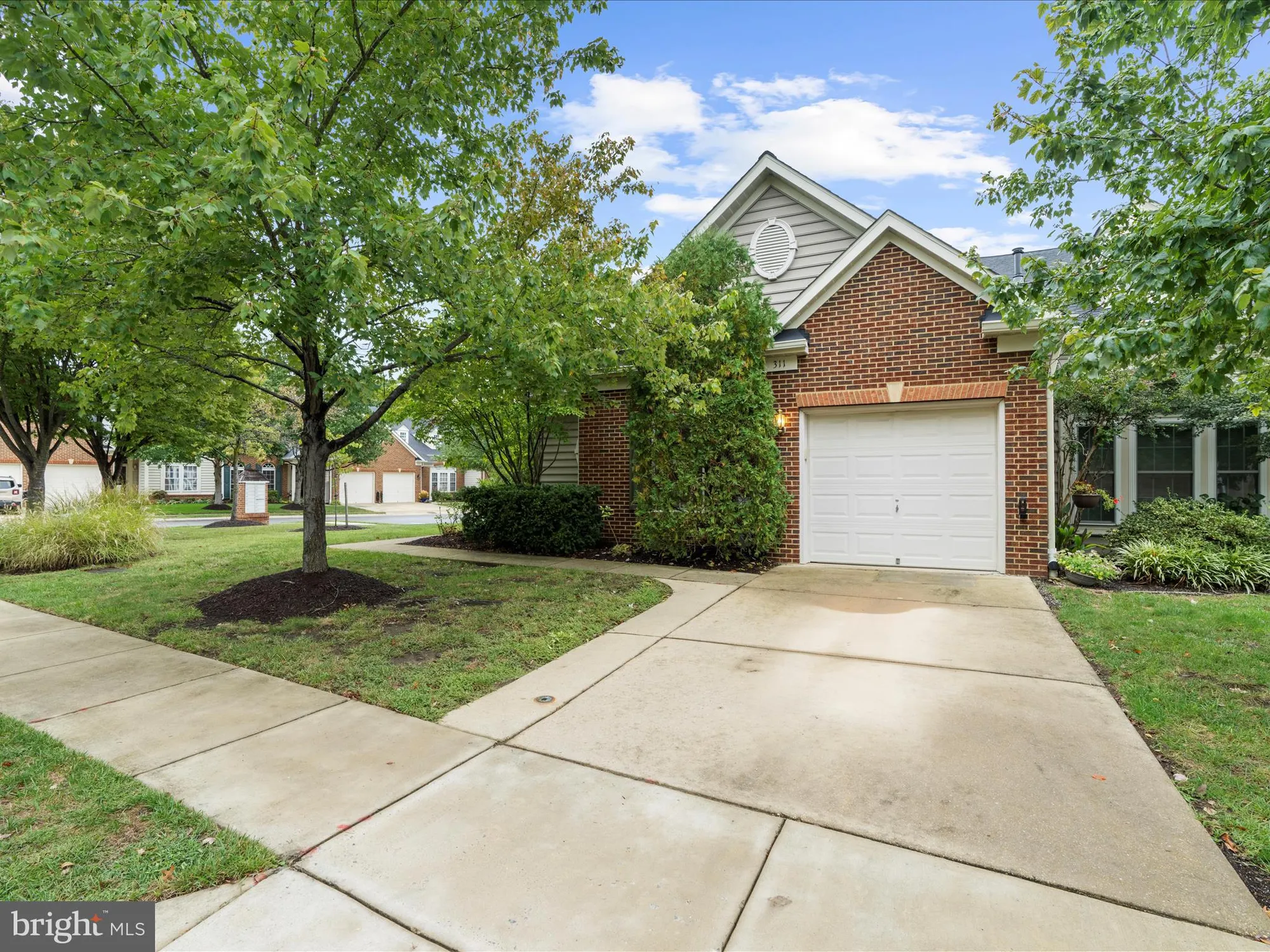 Property Slideshow image 2 of 49 | 311 hamlet cir, Edgewater, MD, 21037