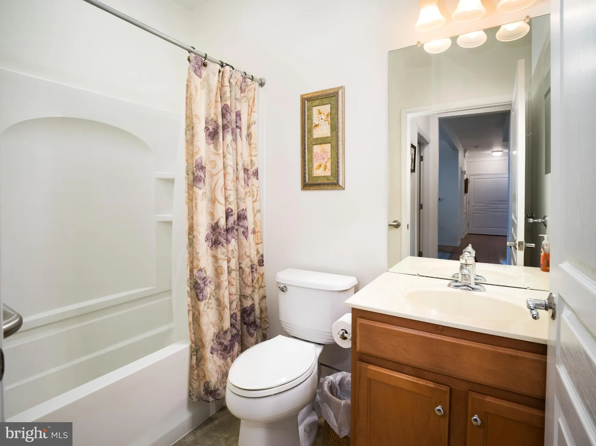 Property Slideshow image 21 of 28 | 411 creekside dr, Brookhaven, PA, 19015