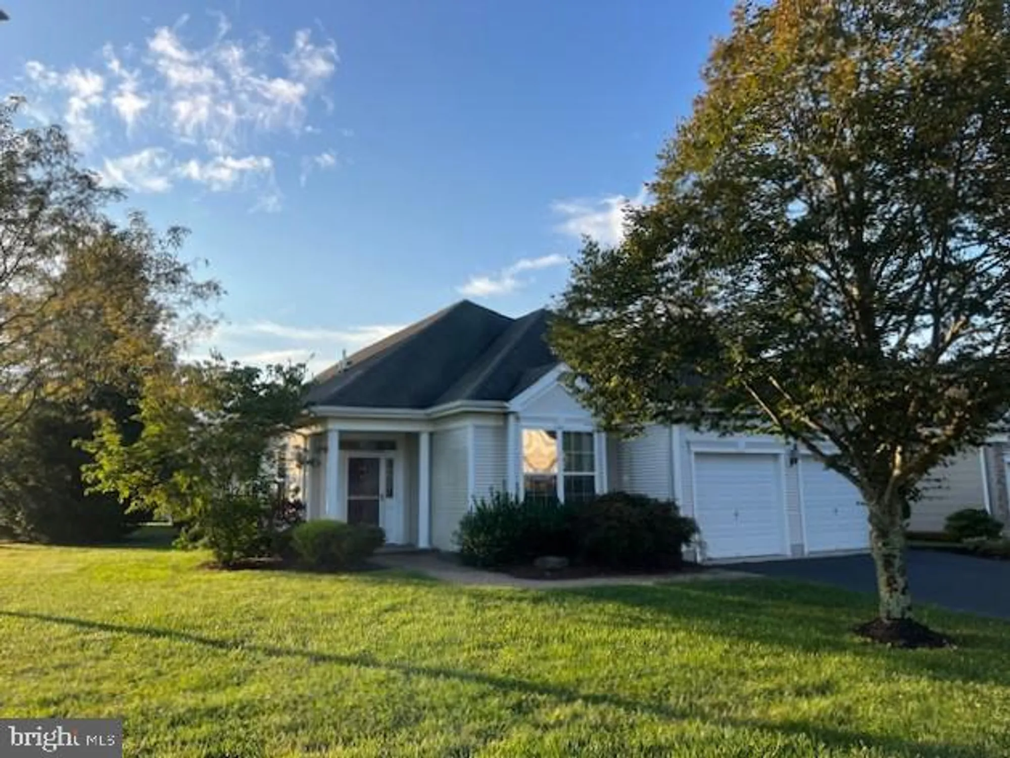 Property Slideshow image 1 of 32 | 83 huntington dr, Jackson, NJ, 08527