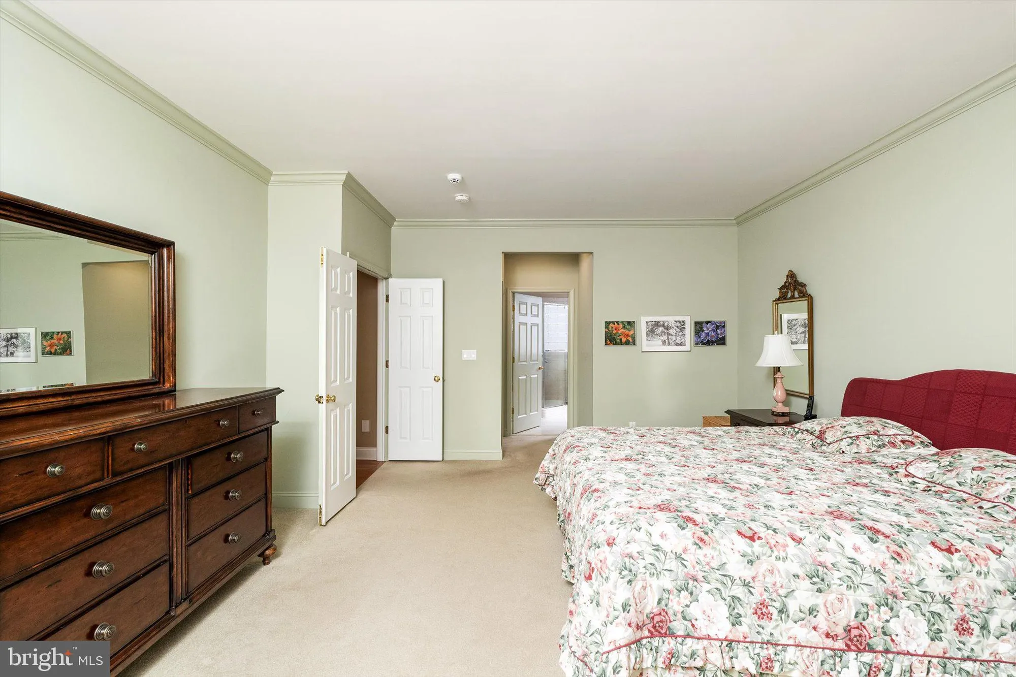 Property Slideshow image 22 of 42 | 12 ironwood rd, Skillman, NJ, 08558