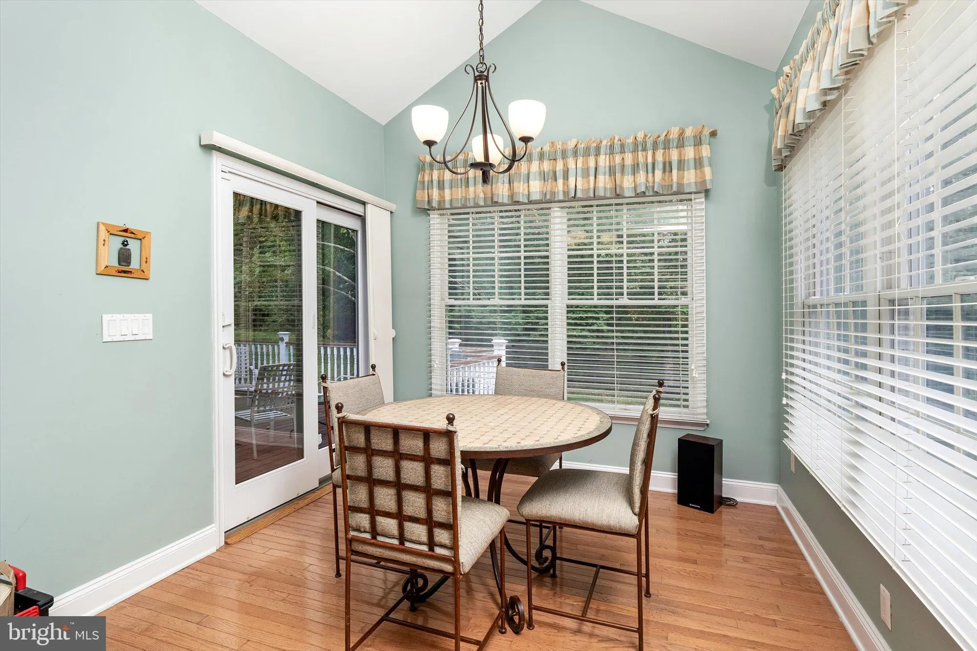 Property Slideshow image 15 of 42 | 12 ironwood rd, Skillman, NJ, 08558