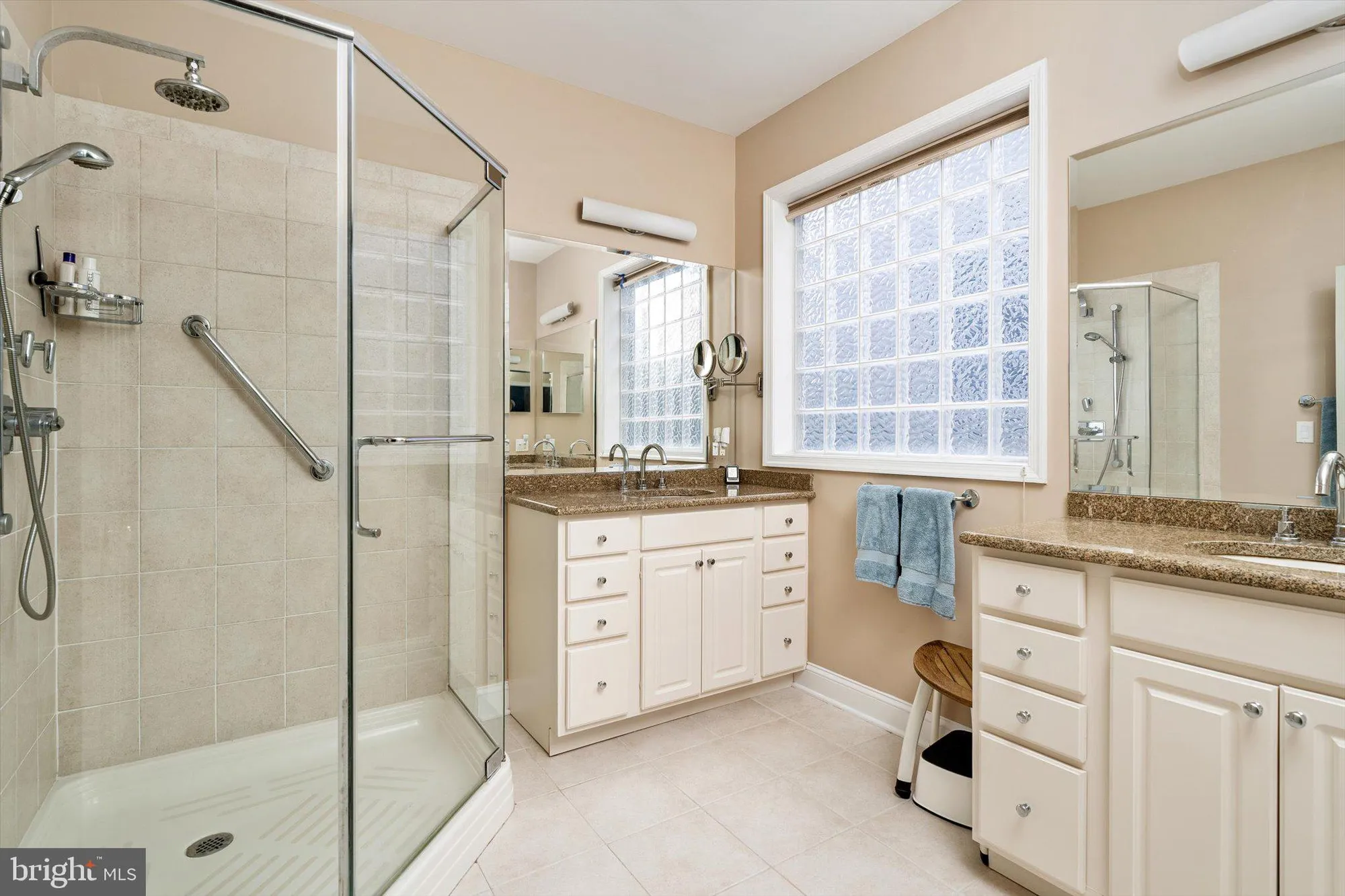 Property Slideshow image 25 of 42 | 12 ironwood rd, Skillman, NJ, 08558