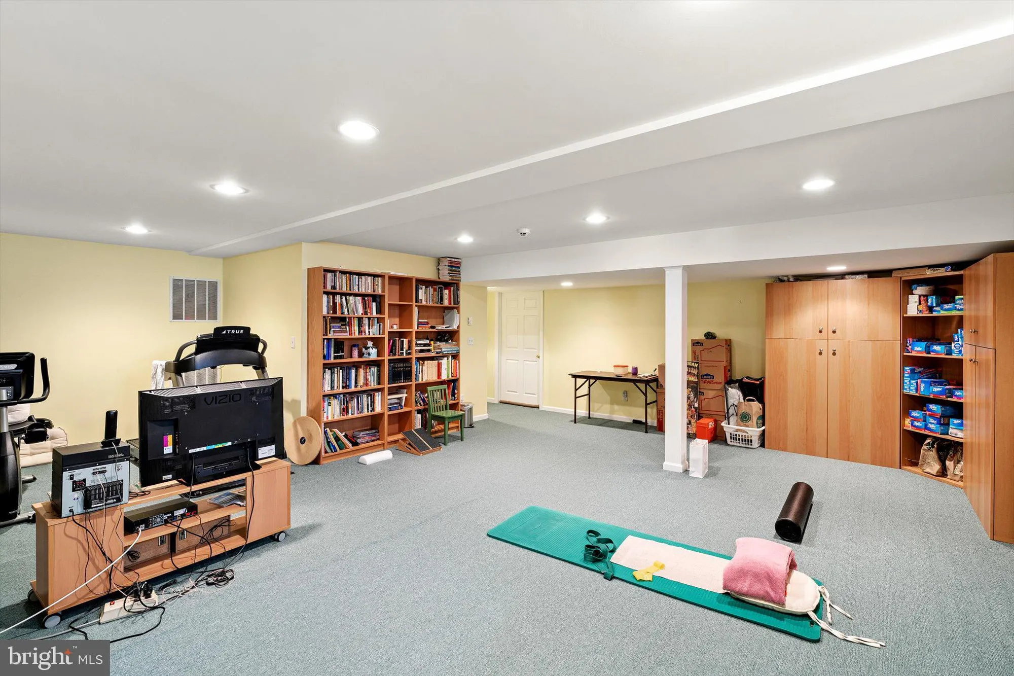 Property Slideshow image 32 of 42 | 12 ironwood rd, Skillman, NJ, 08558