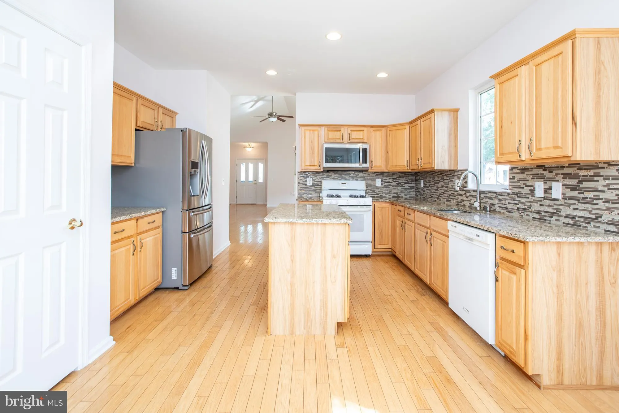 Property Slideshow image 9 of 28 | 97 hummingbird dr, Hamilton, NJ, 08690