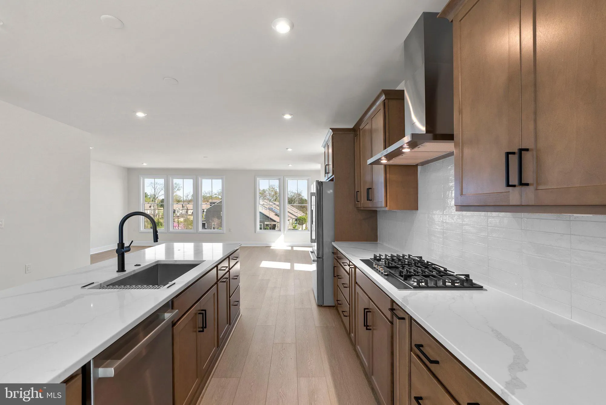 Property Slideshow image 12 of 49 | 44506 lowestoft sq, Ashburn, VA, 20147