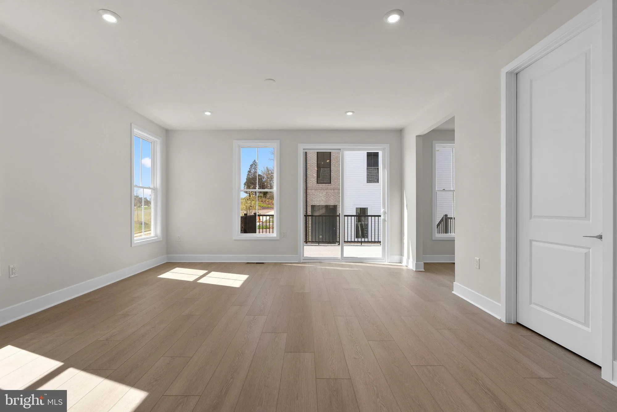 Property Slideshow image 19 of 49 | 44506 lowestoft sq, Ashburn, VA, 20147