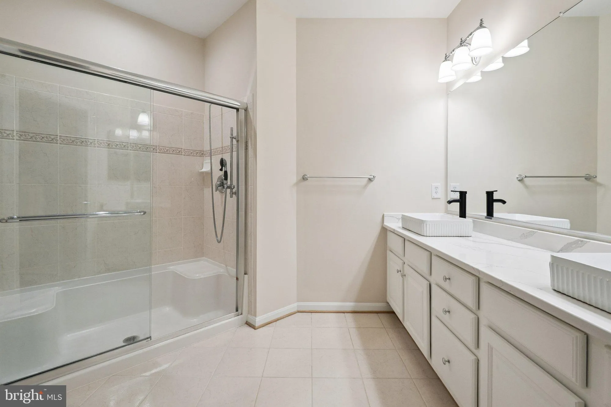 Property Slideshow image 18 of 32 | 8608 wandering fox trl 303, Odenton, MD, 21113