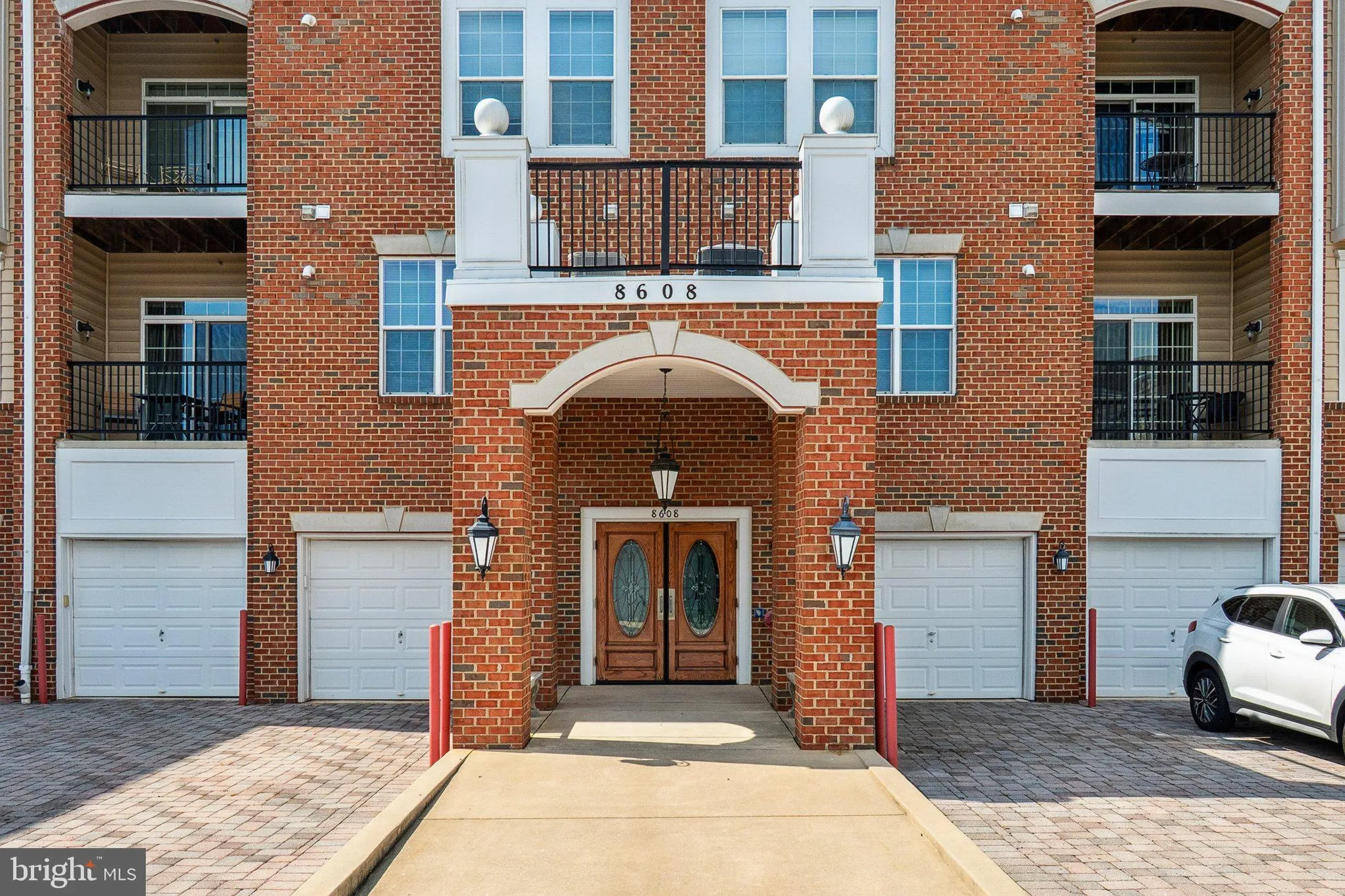 Property Slideshow image 1 of 32 | 8608 wandering fox trl 303, Odenton, MD, 21113