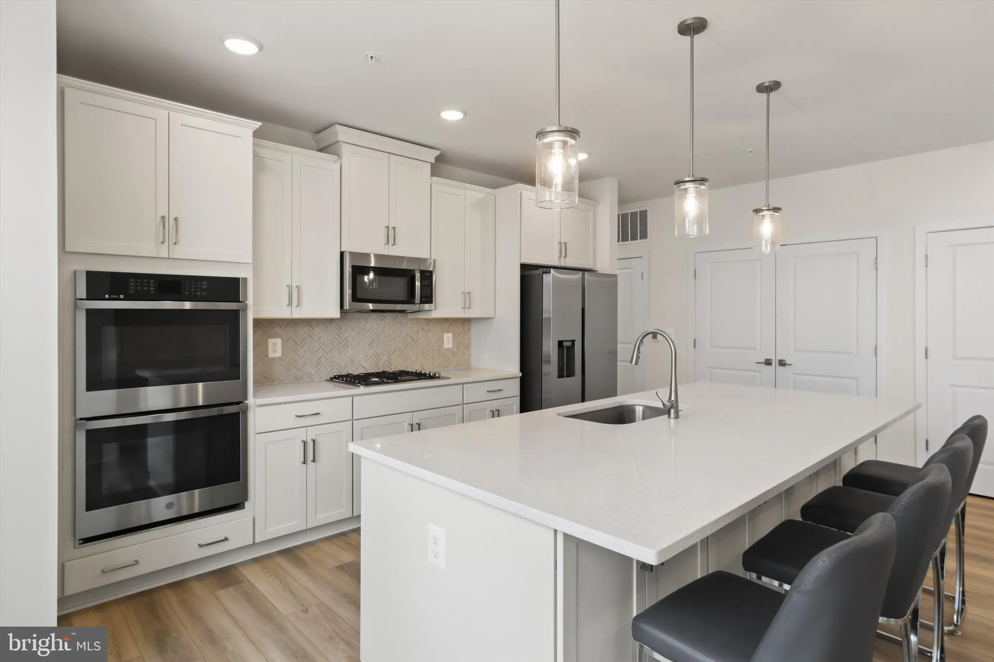 Property Slideshow image 14 of 49 | 23688 bolton crescent ter apt 204, Ashburn, VA, 20148
