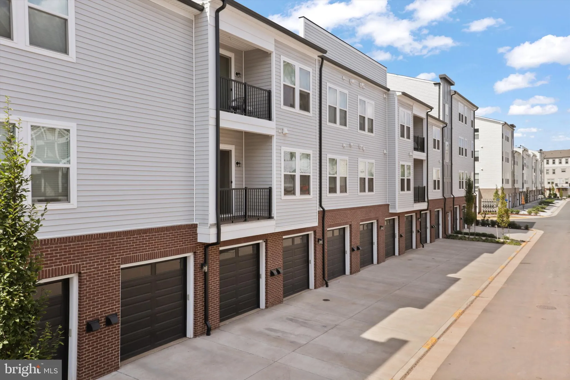 Property Slideshow image 30 of 49 | 23688 bolton crescent ter apt 204, Ashburn, VA, 20148