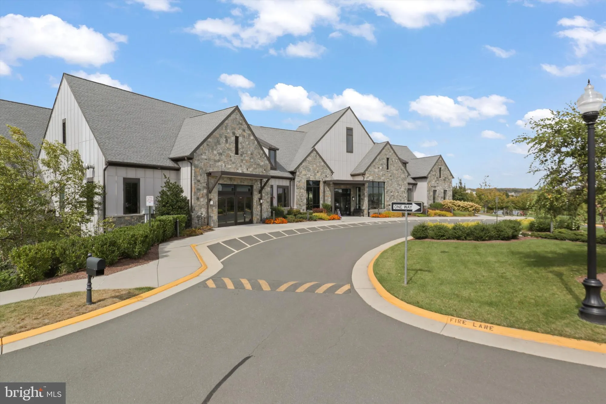 Property Slideshow image 31 of 49 | 23688 bolton crescent ter apt 204, Ashburn, VA, 20148