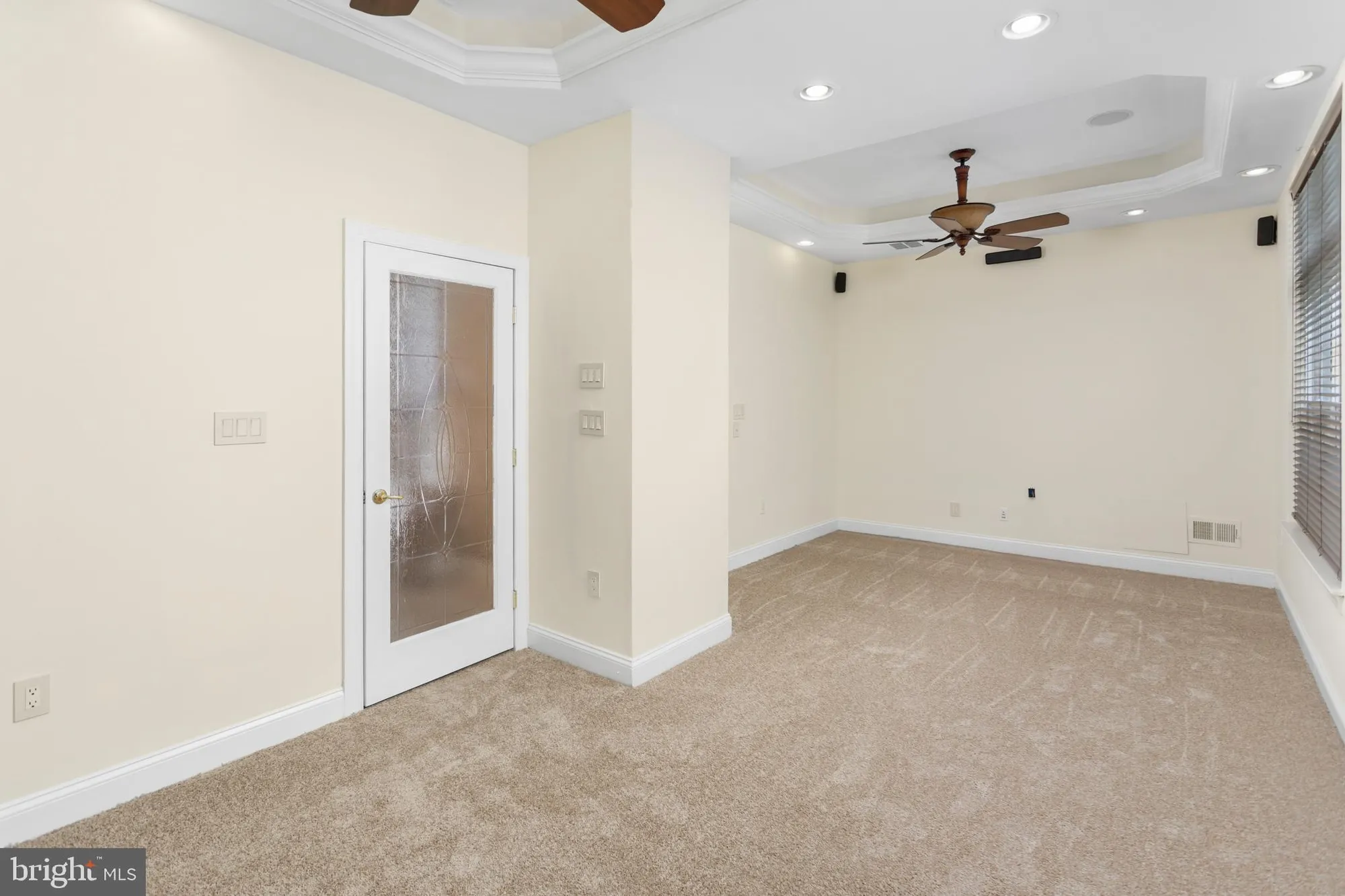 Property Slideshow image 18 of 39 | 37 monte carlo dr, Hamilton, NJ, 08691