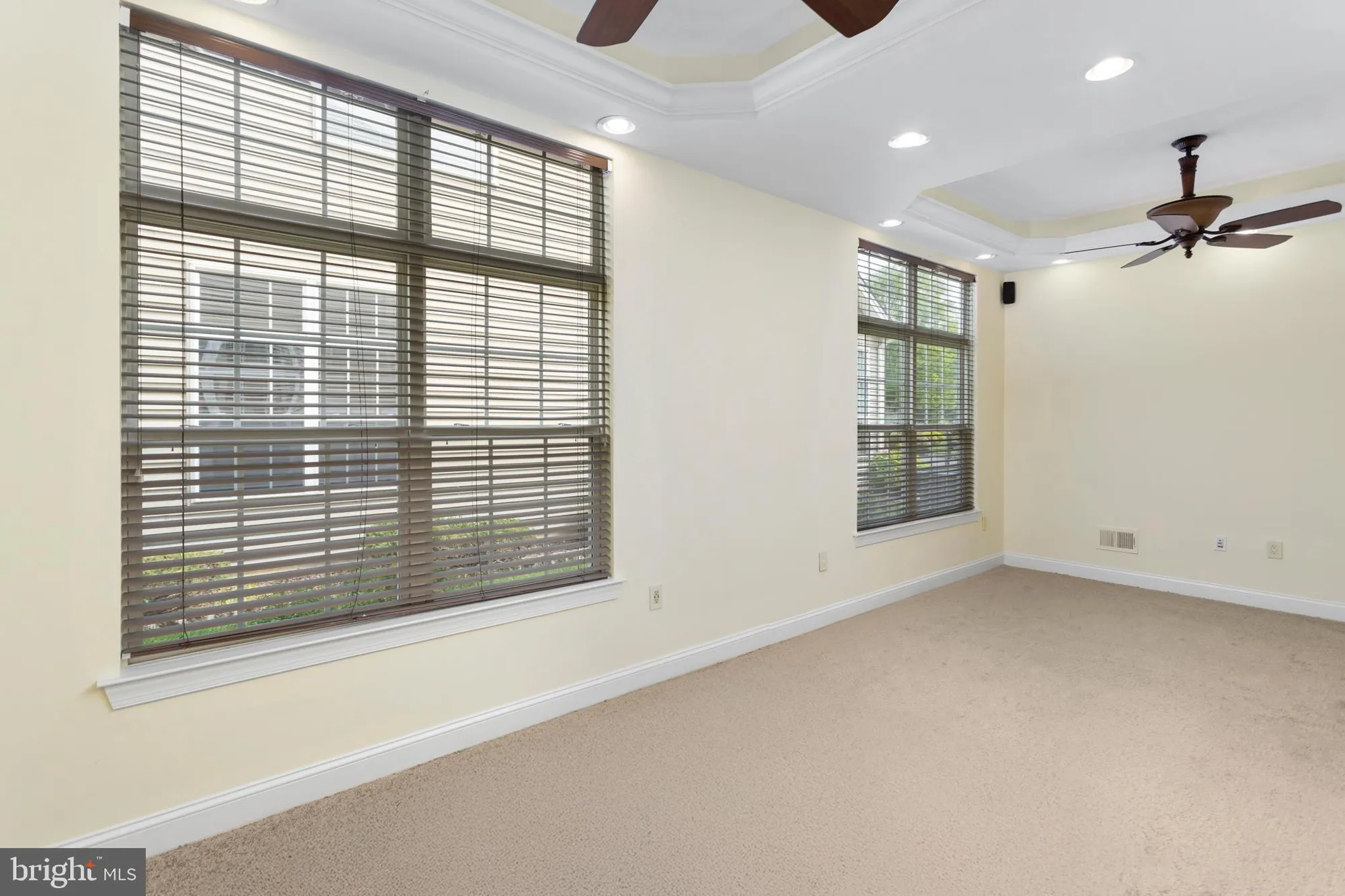 Property Slideshow image 19 of 39 | 37 monte carlo dr, Hamilton, NJ, 08691