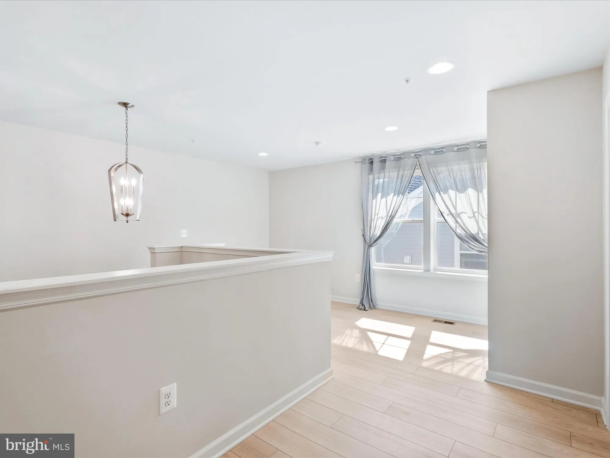 Property Slideshow image 24 of 45 | 13444 petrel st, Clarksburg, MD, 20871