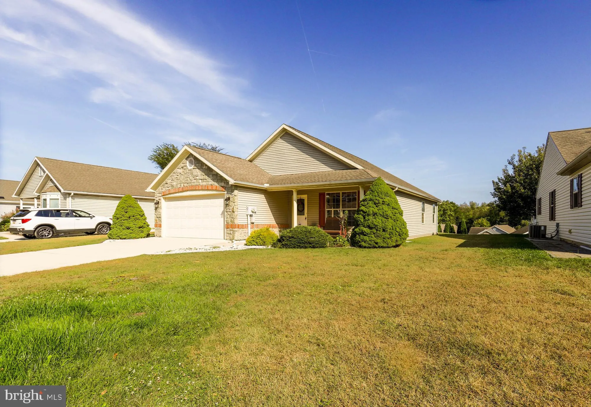 Property Slideshow image 2 of 45 | 21 lantern ln, Shippensburg, PA, 17257