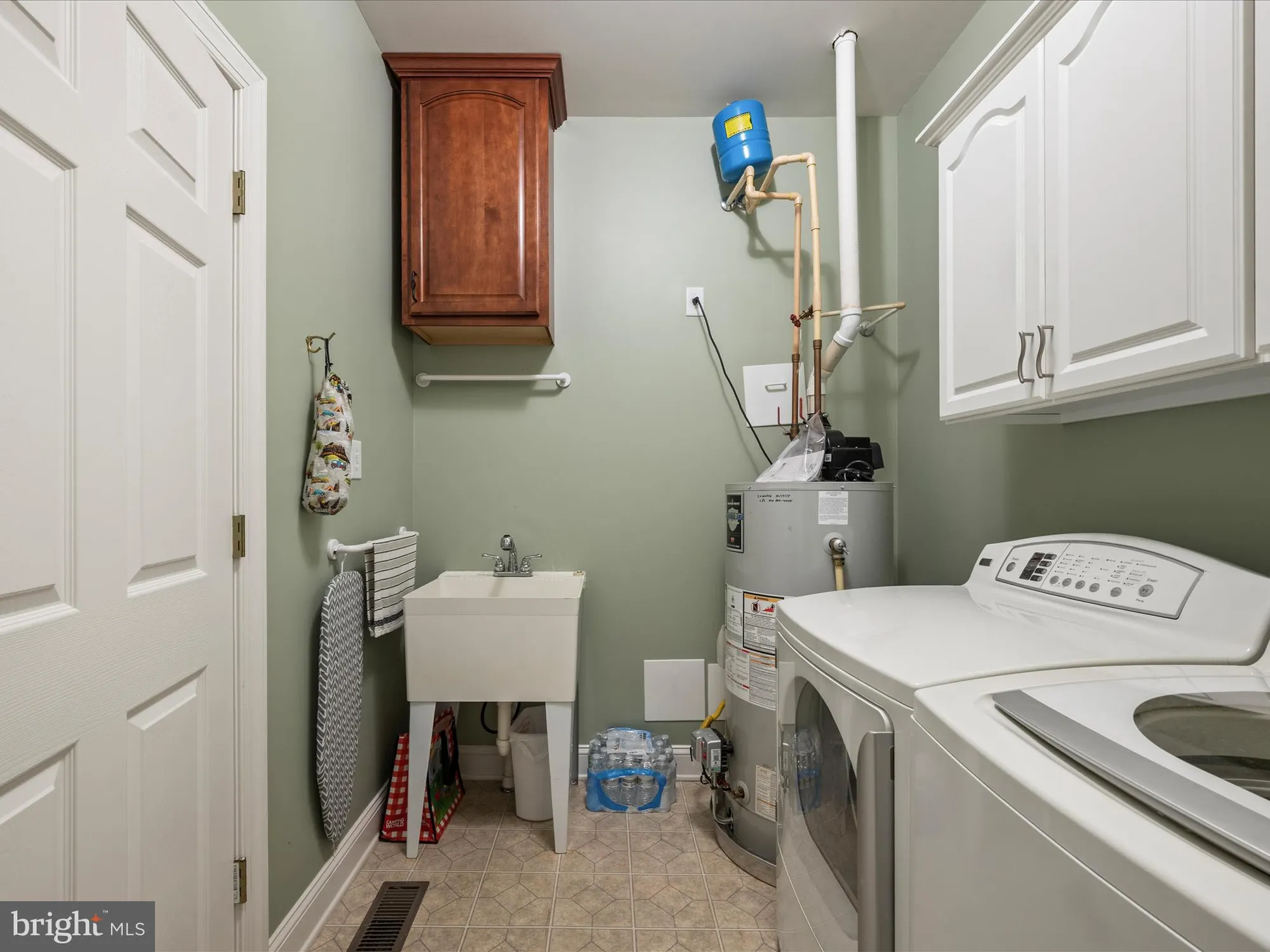 Property Slideshow image 38 of 69 | 147 harvest ridge dr, Winchester, VA, 22601