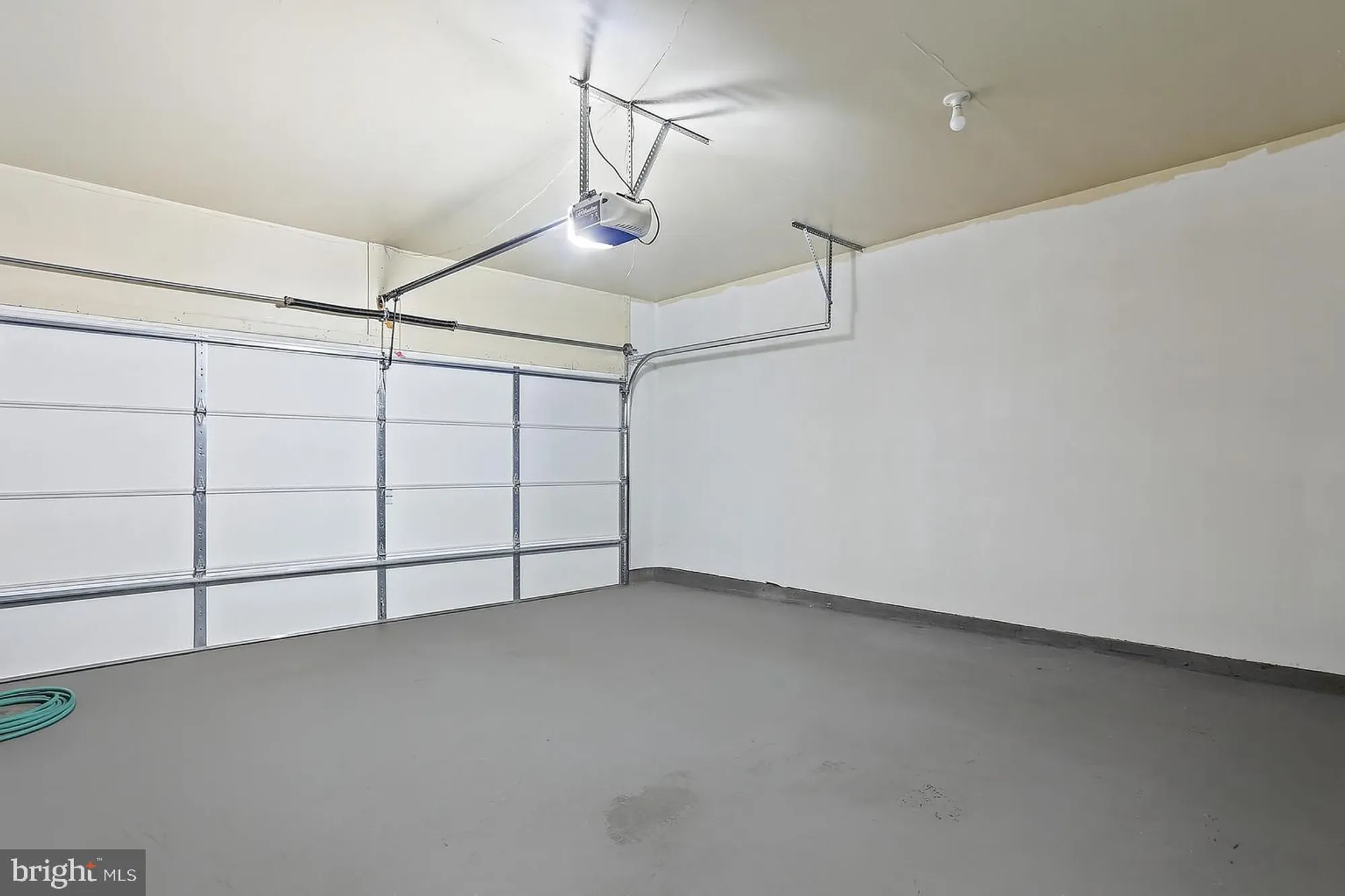 Property Slideshow image 23 of 43 | 102 butterfly dr # 55, Taneytown, MD, 21787