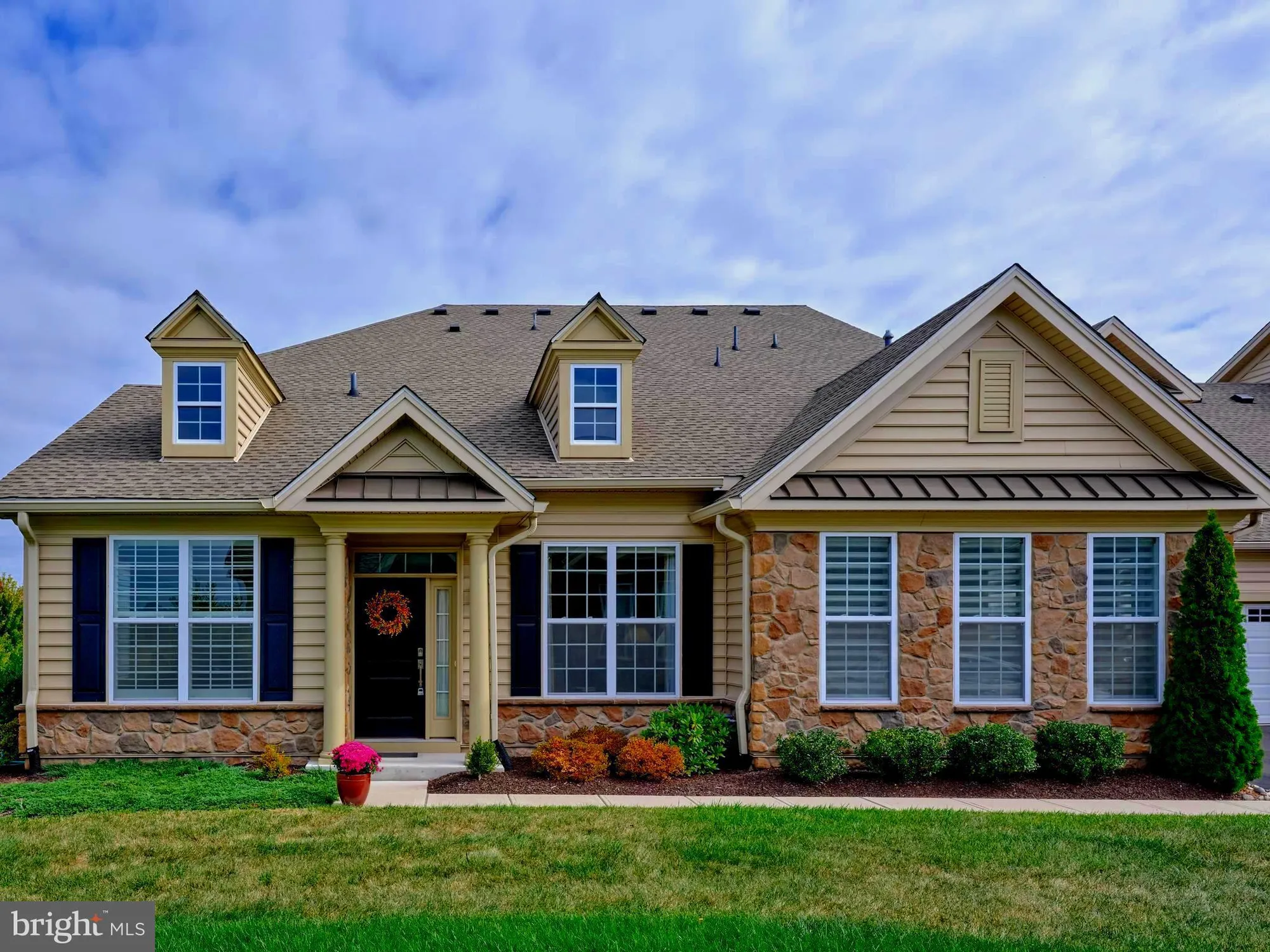 Property Slideshow image 2 of 36 | 3267 bushwood dr, Perkasie, PA, 18944