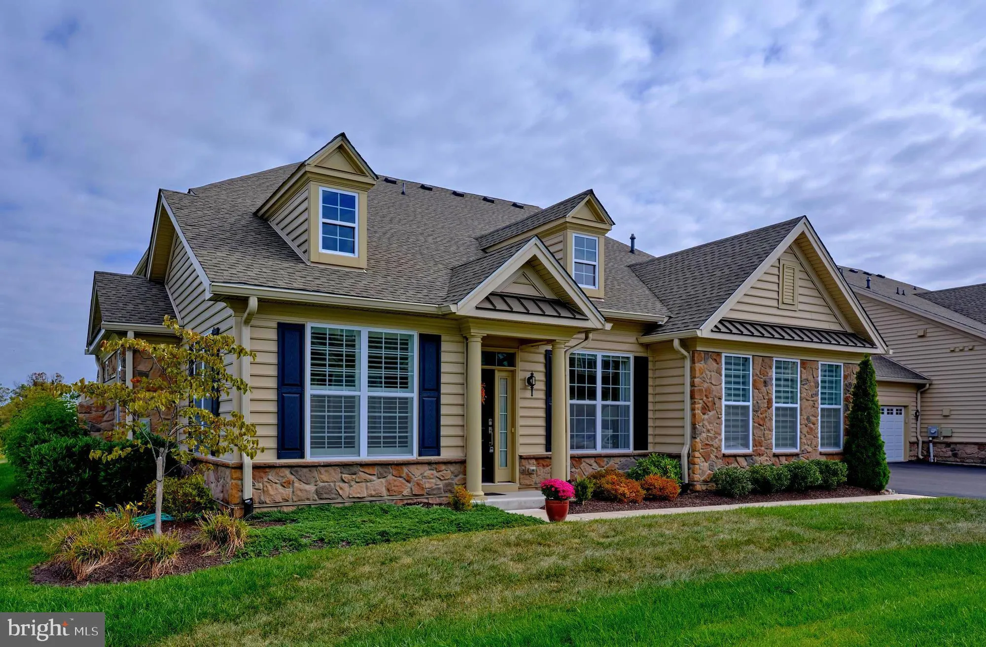 Property Slideshow image 1 of 36 | 3267 bushwood dr, Perkasie, PA, 18944