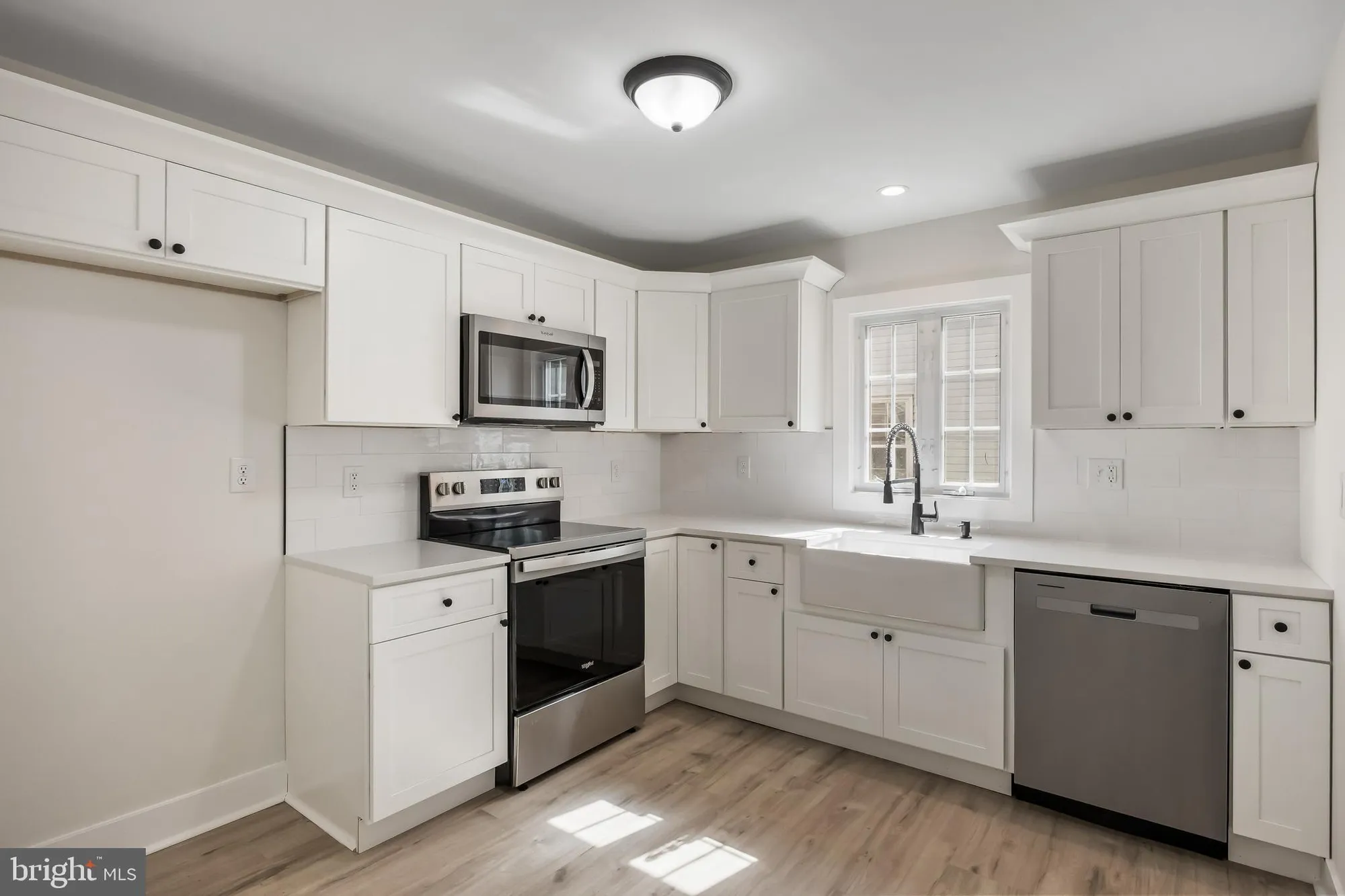 Property Slideshow image 9 of 20 | 55 sheffield pl, Southampton, NJ, 08088