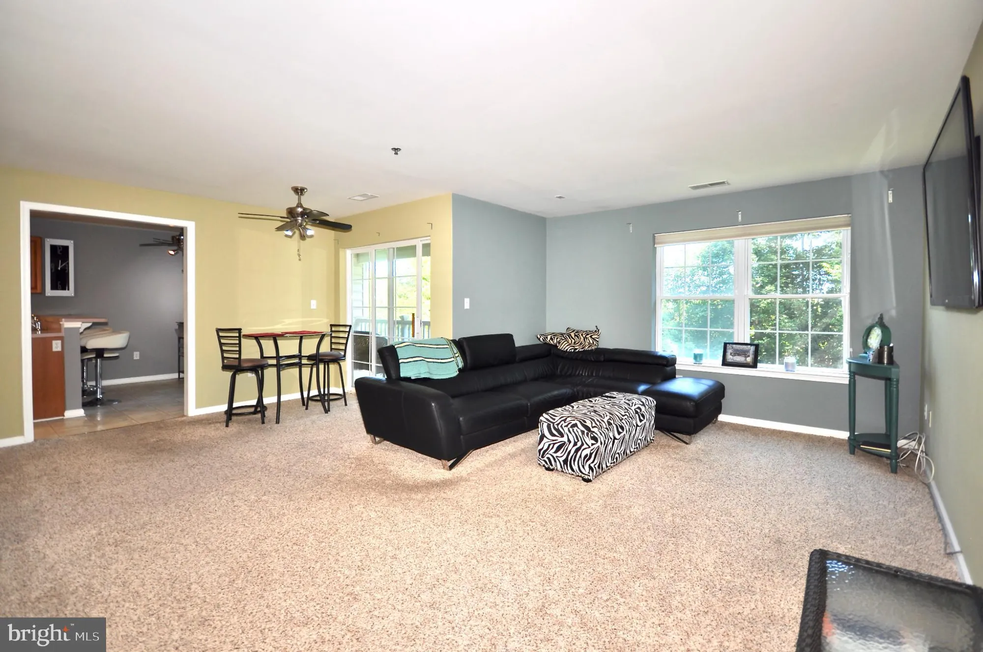Property Slideshow image 20 of 39 | 42 w college ave apt 324, Yardley, PA, 19067