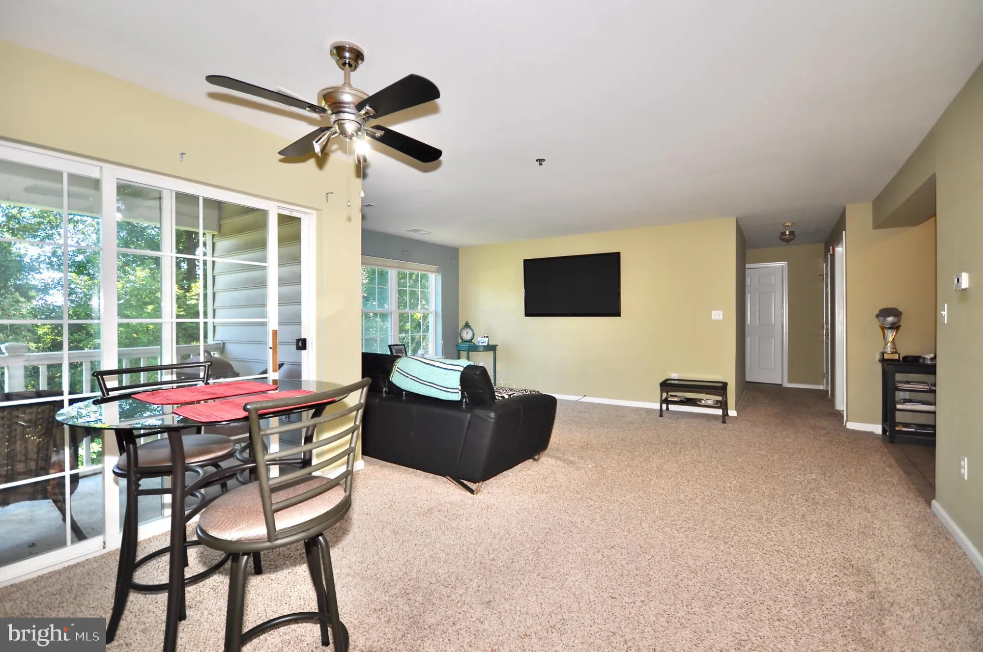 Property Slideshow image 19 of 39 | 42 w college ave apt 324, Yardley, PA, 19067