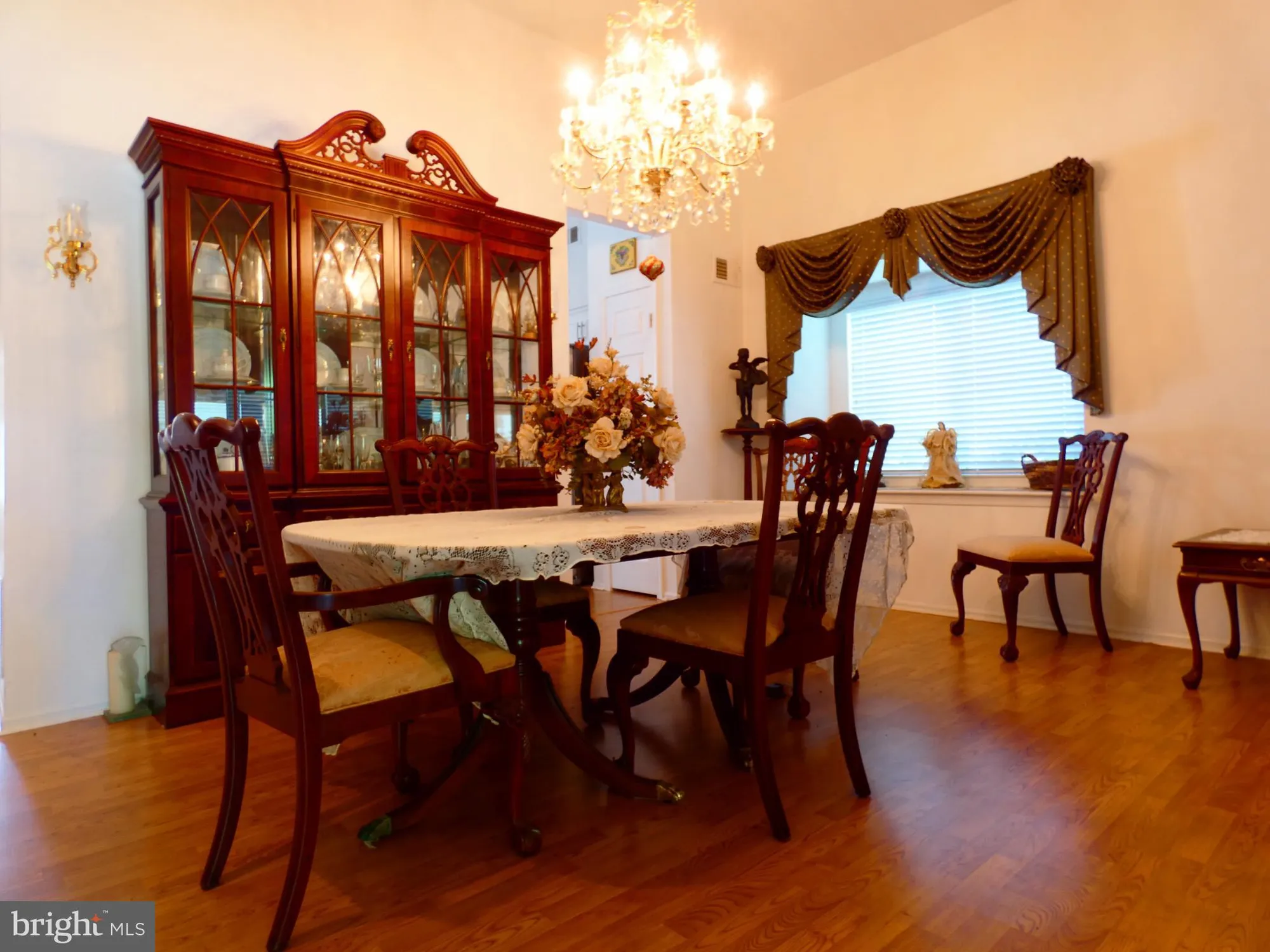 Property Slideshow image 6 of 31 | 407 lexington dr, Little Egg Harbor Twp, NJ, 08087