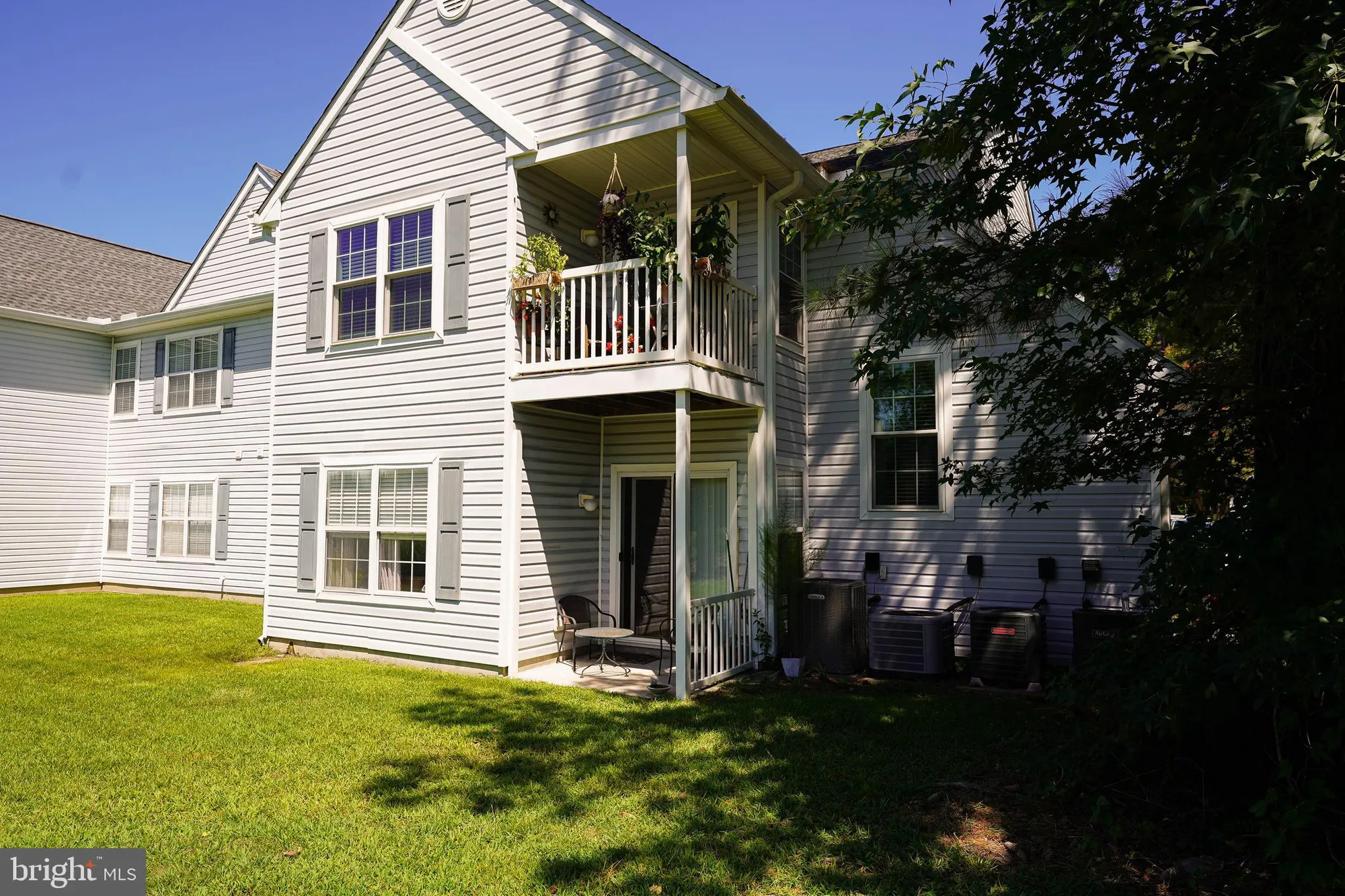 Property Slideshow image 2 of 47 | 11421 manklin creek rd unit 4, Berlin, MD, 21811
