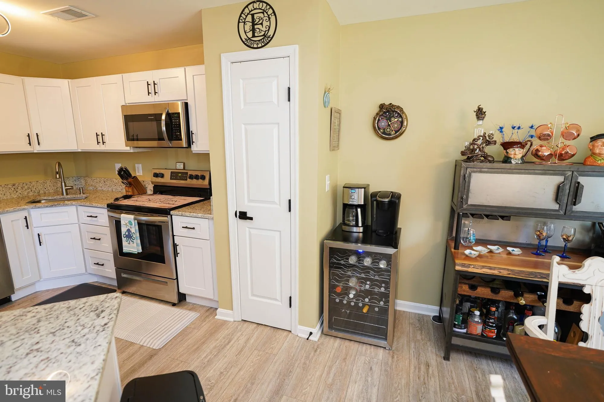 Property Slideshow image 15 of 47 | 11421 manklin creek rd unit 4, Berlin, MD, 21811