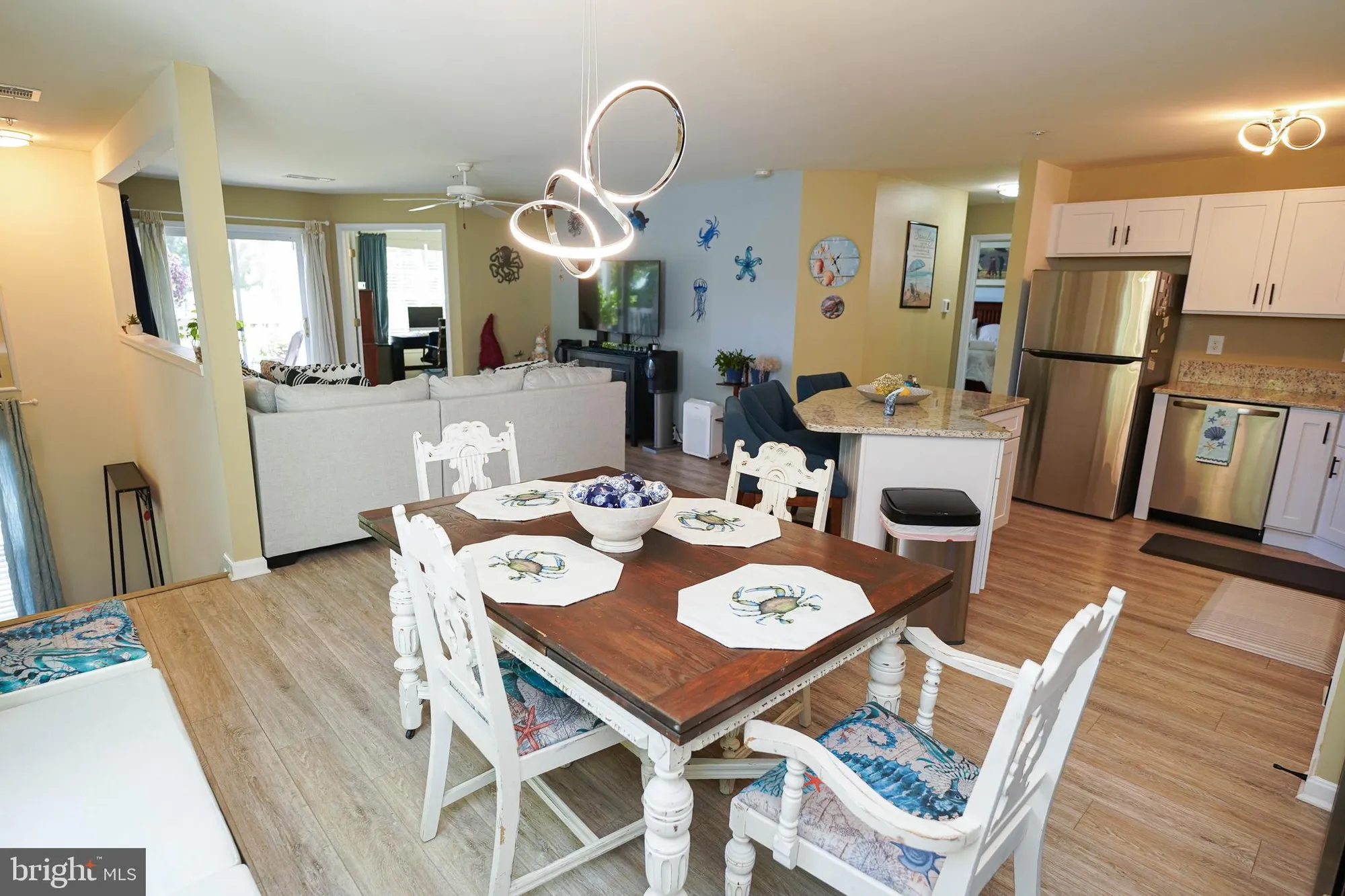 Property Slideshow image 18 of 47 | 11421 manklin creek rd unit 4, Berlin, MD, 21811