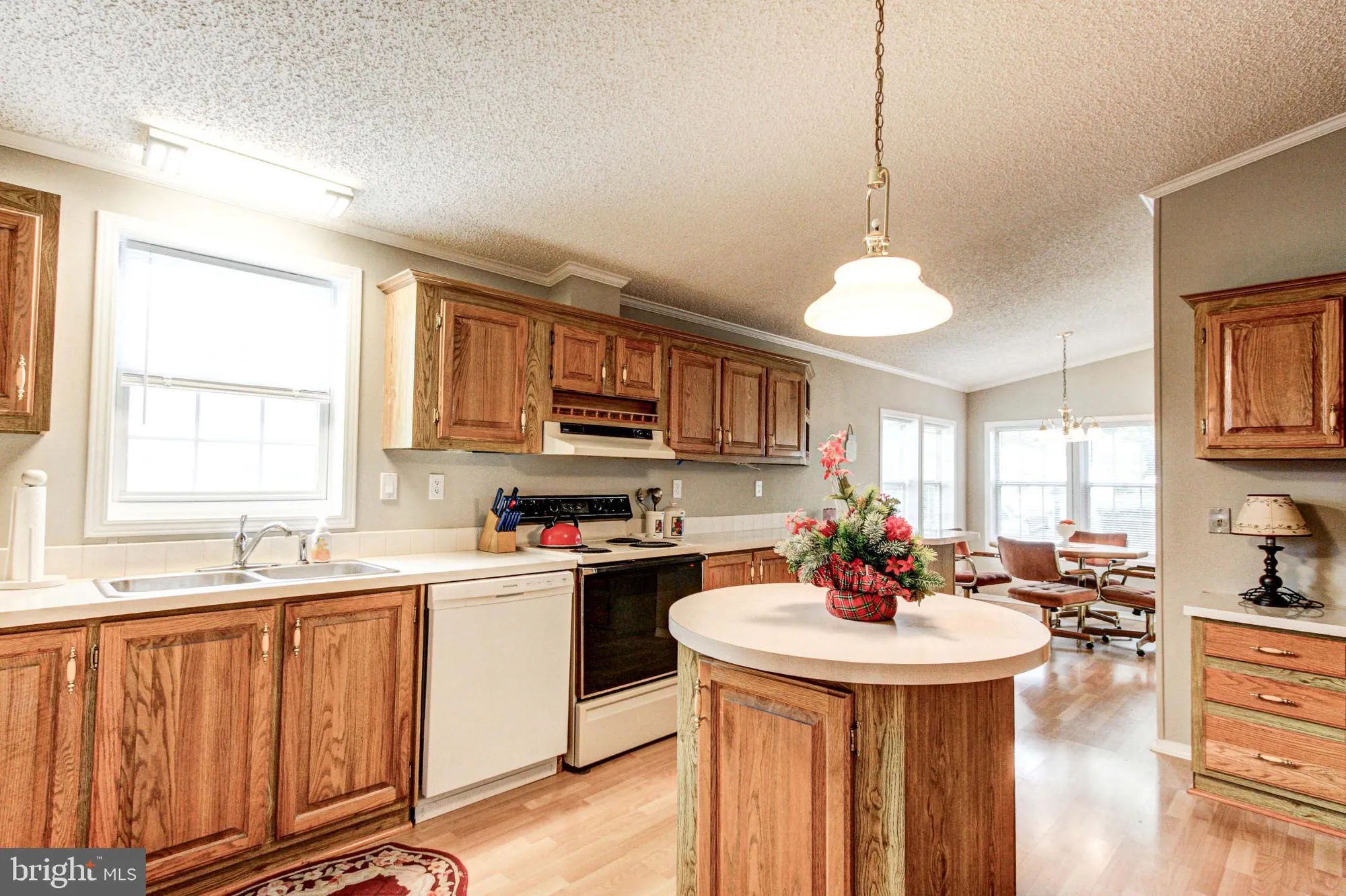 Property Slideshow image 12 of 38 | 147 raven ct, New Hope, PA, 18938