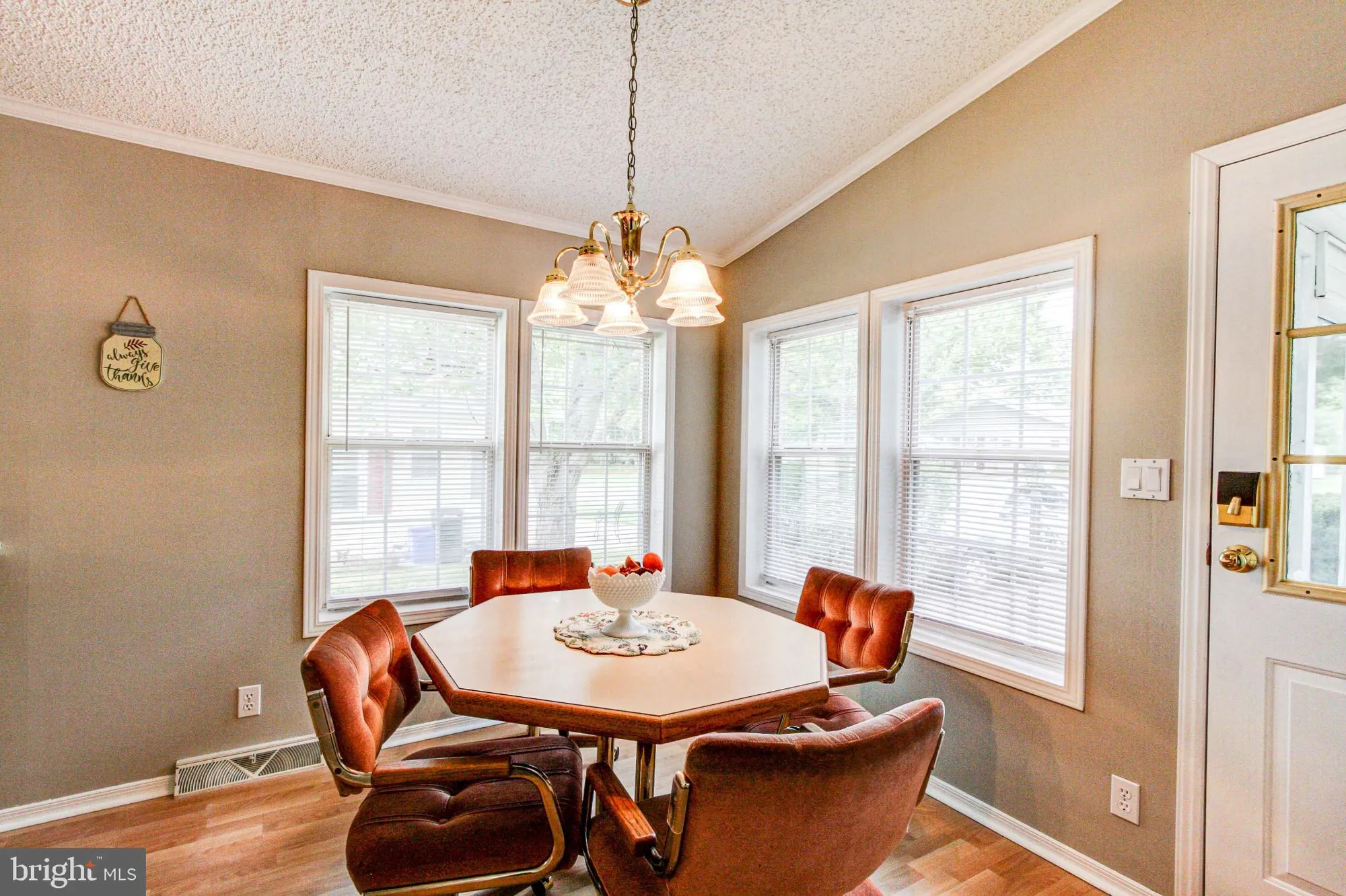 Property Slideshow image 9 of 38 | 147 raven ct, New Hope, PA, 18938