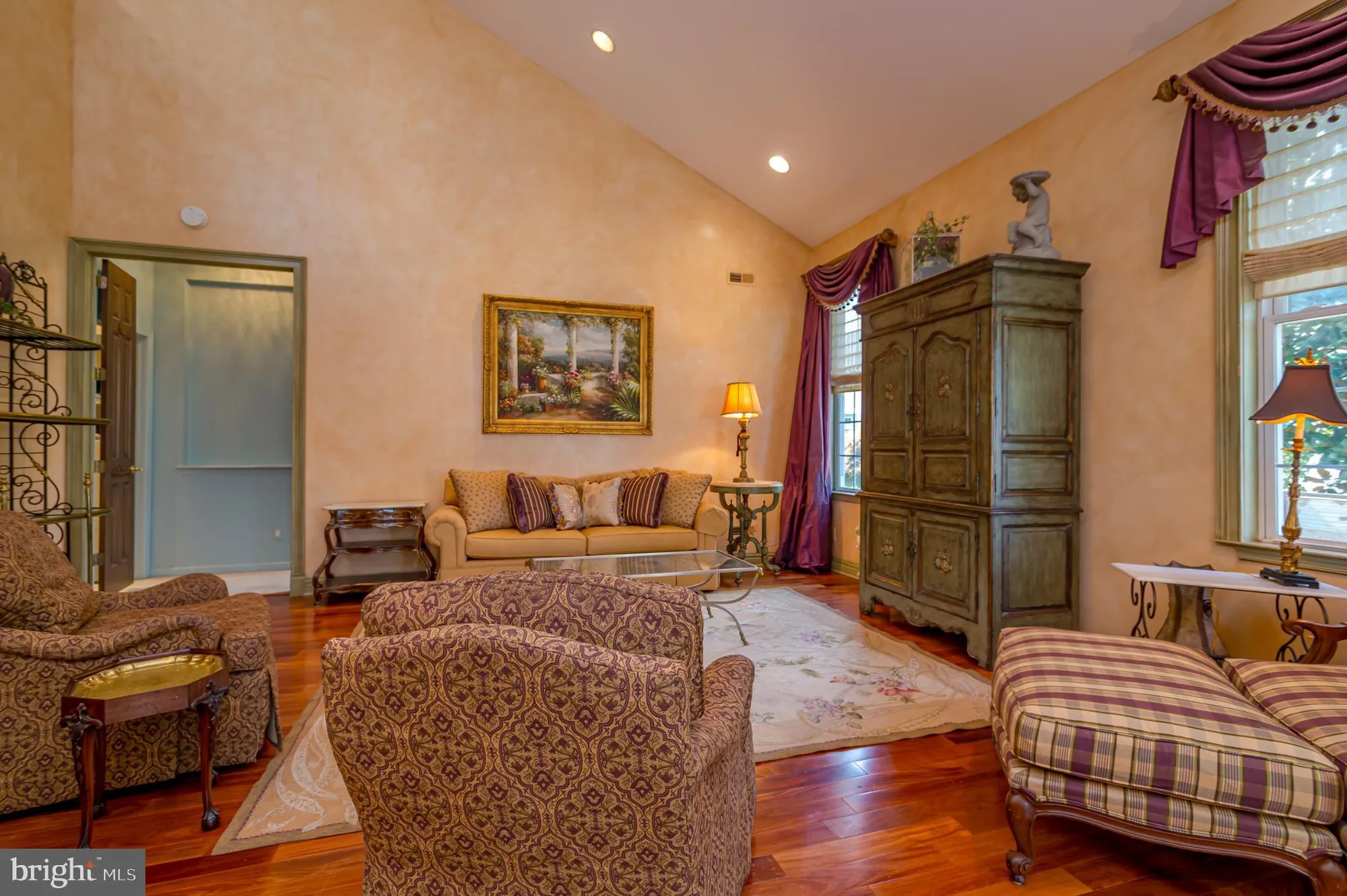 Property Slideshow image 10 of 29 | 125 einstein way, East Windsor, NJ, 08512