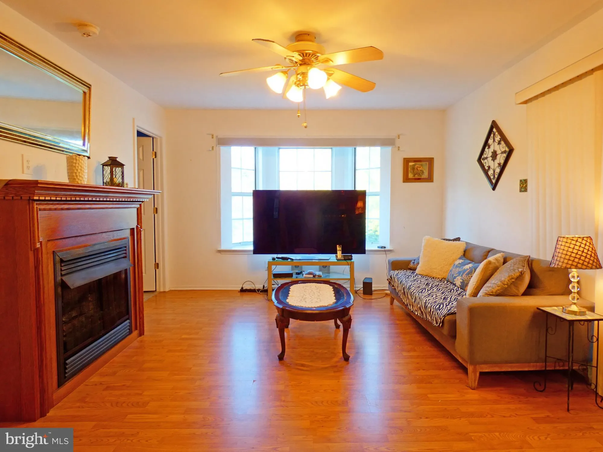 Property Slideshow image 13 of 31 | 407 lexington dr, Little Egg Harbor Twp, NJ, 08087