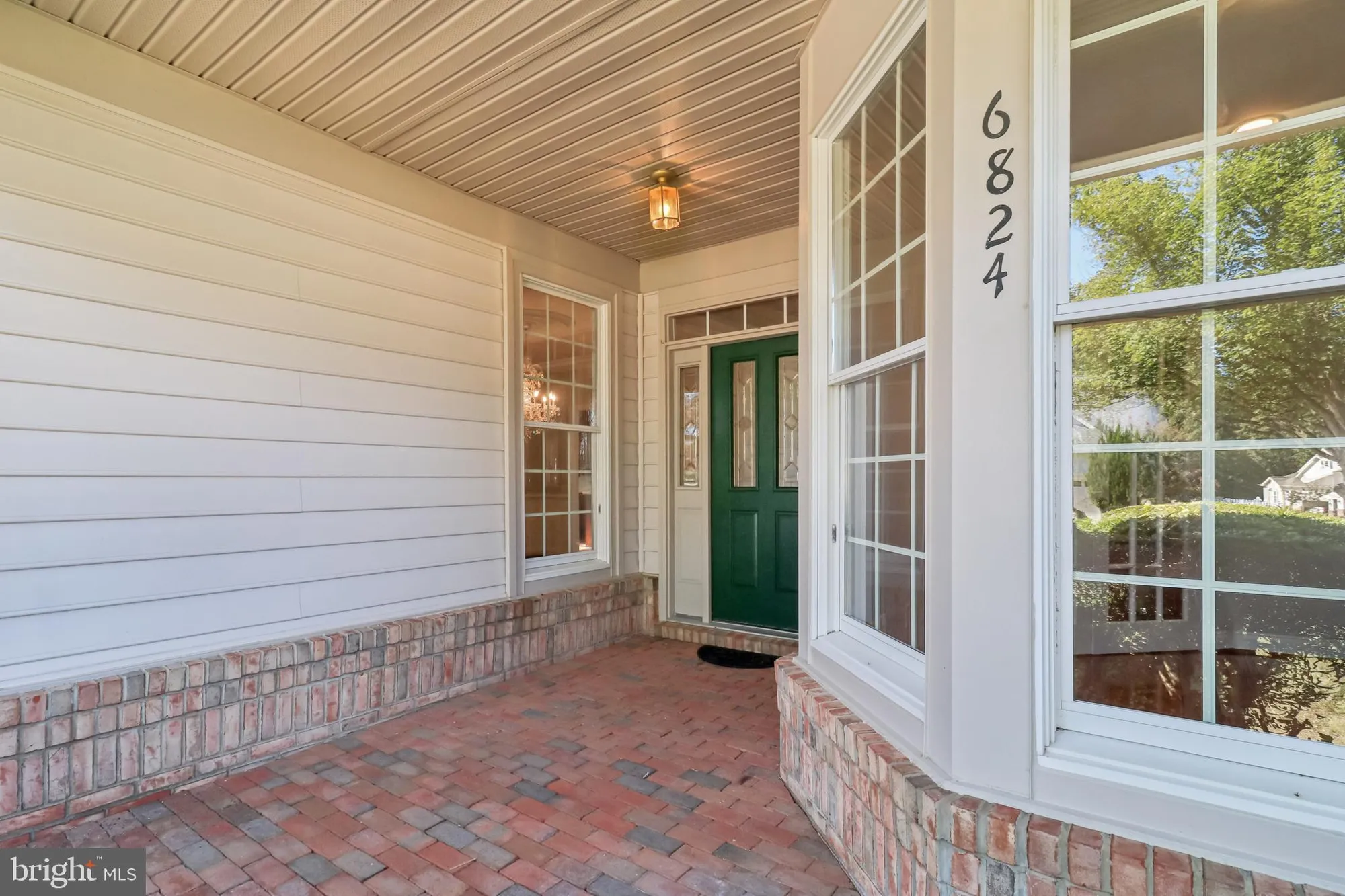 Property Slideshow image 9 of 115 | 6824 derby run way, Gainesville, VA, 20155
