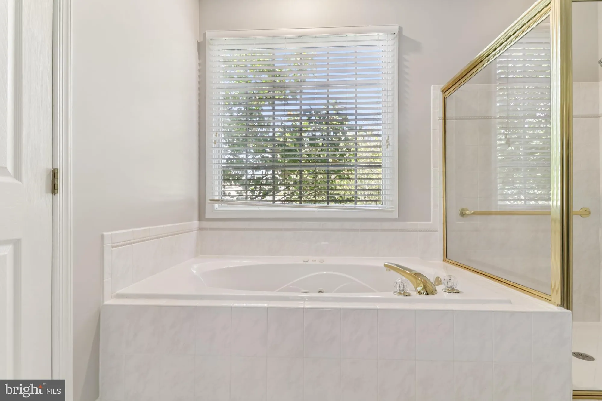 Property Slideshow image 56 of 115 | 6824 derby run way, Gainesville, VA, 20155