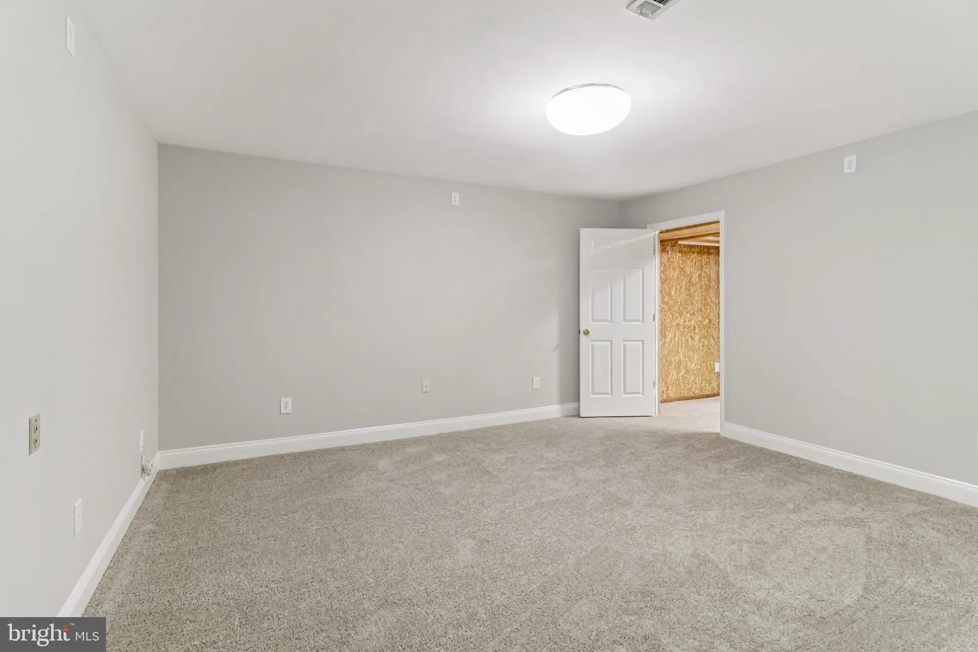 Property Slideshow image 79 of 115 | 6824 derby run way, Gainesville, VA, 20155