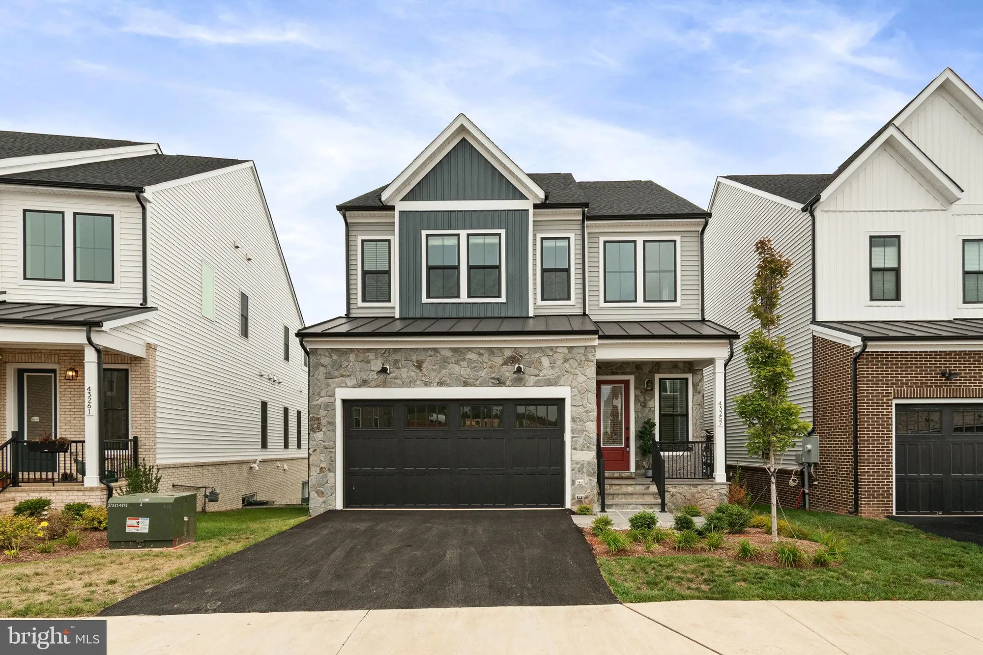 Property Slideshow image 4 of 73 | 43257 greeley sq, Ashburn, VA, 20148