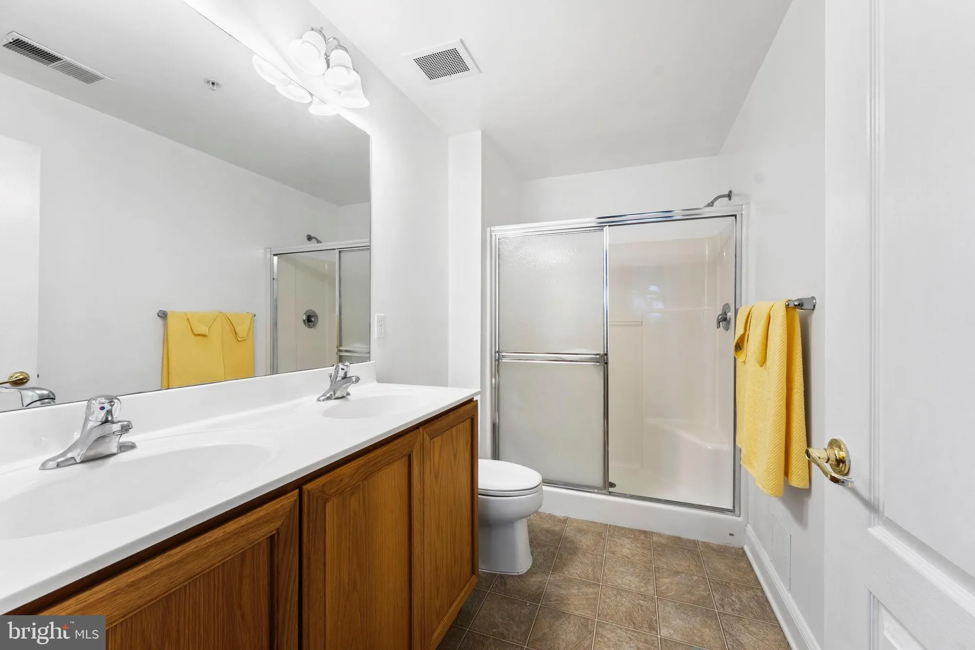 Property Slideshow image 18 of 39 | 1000 fountainview cir # 1113, Newark, DE, 19713