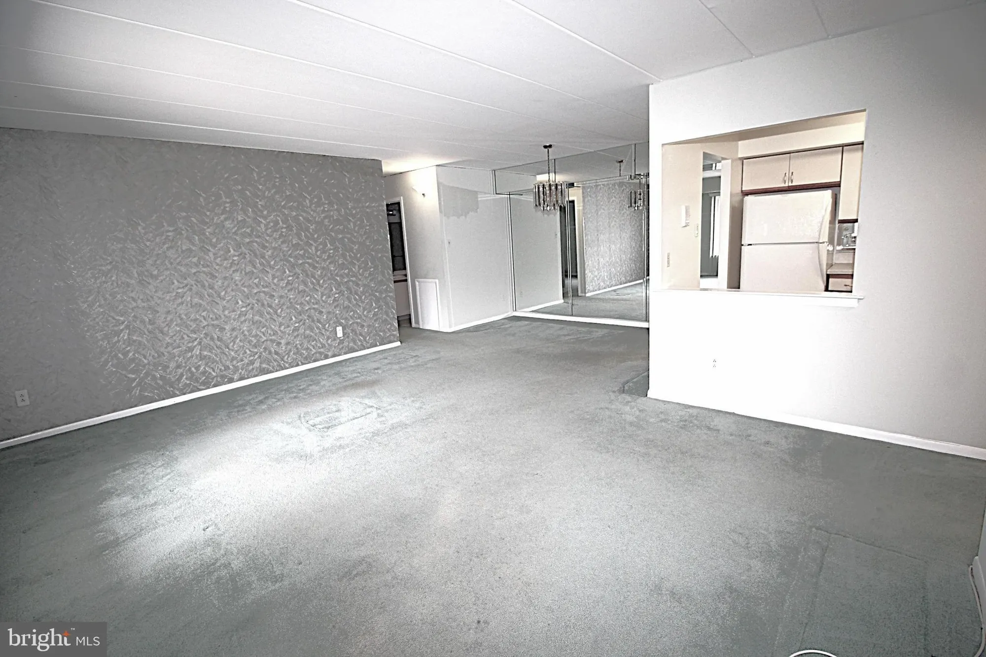 Property Slideshow image 10 of 38 | 62004 delaire landing rd 4, Philadelphia, PA, 19114