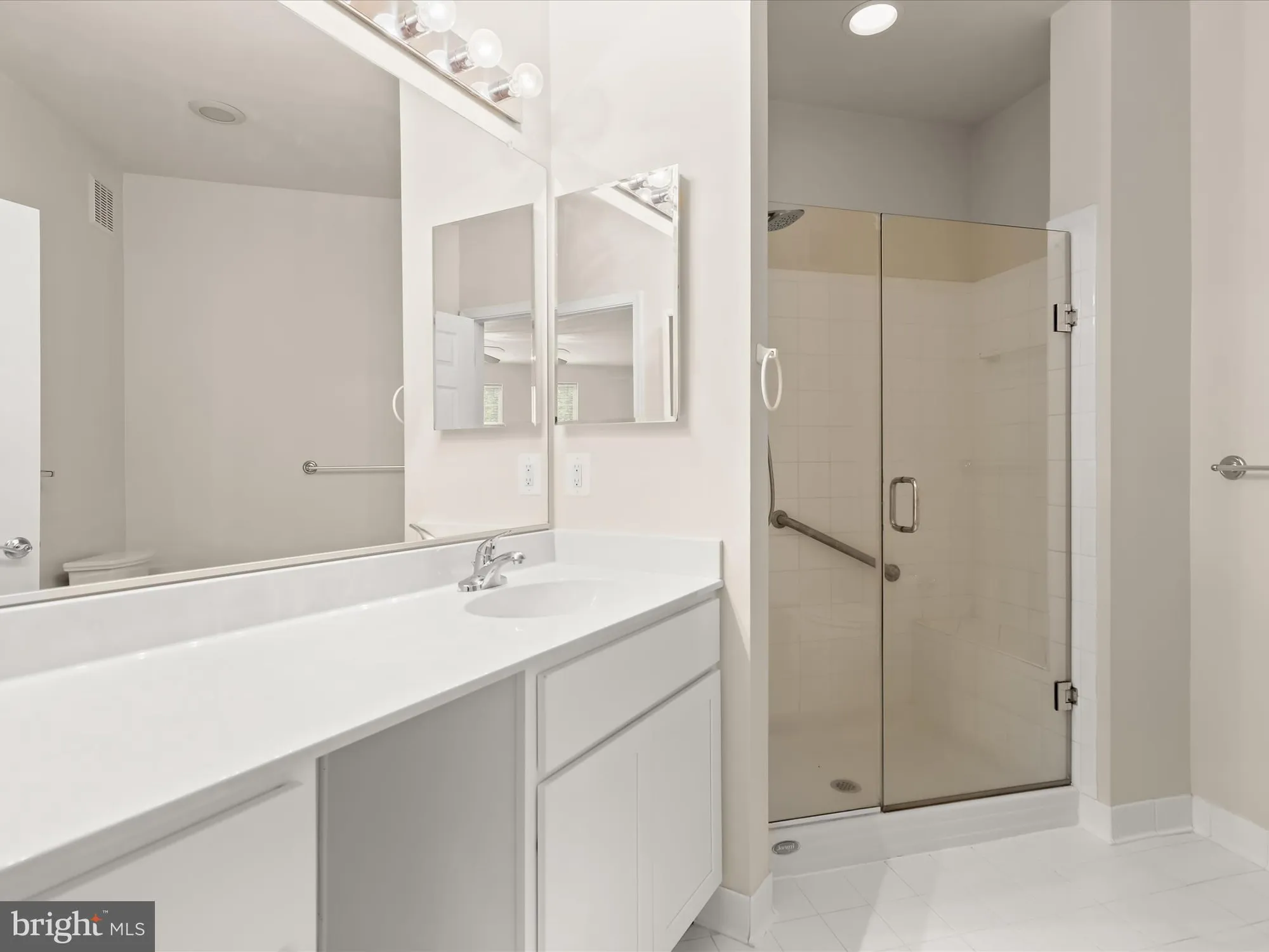 Property Slideshow image 29 of 40 | 2530 kensington gdns unit 406, Ellicott City, MD, 21043