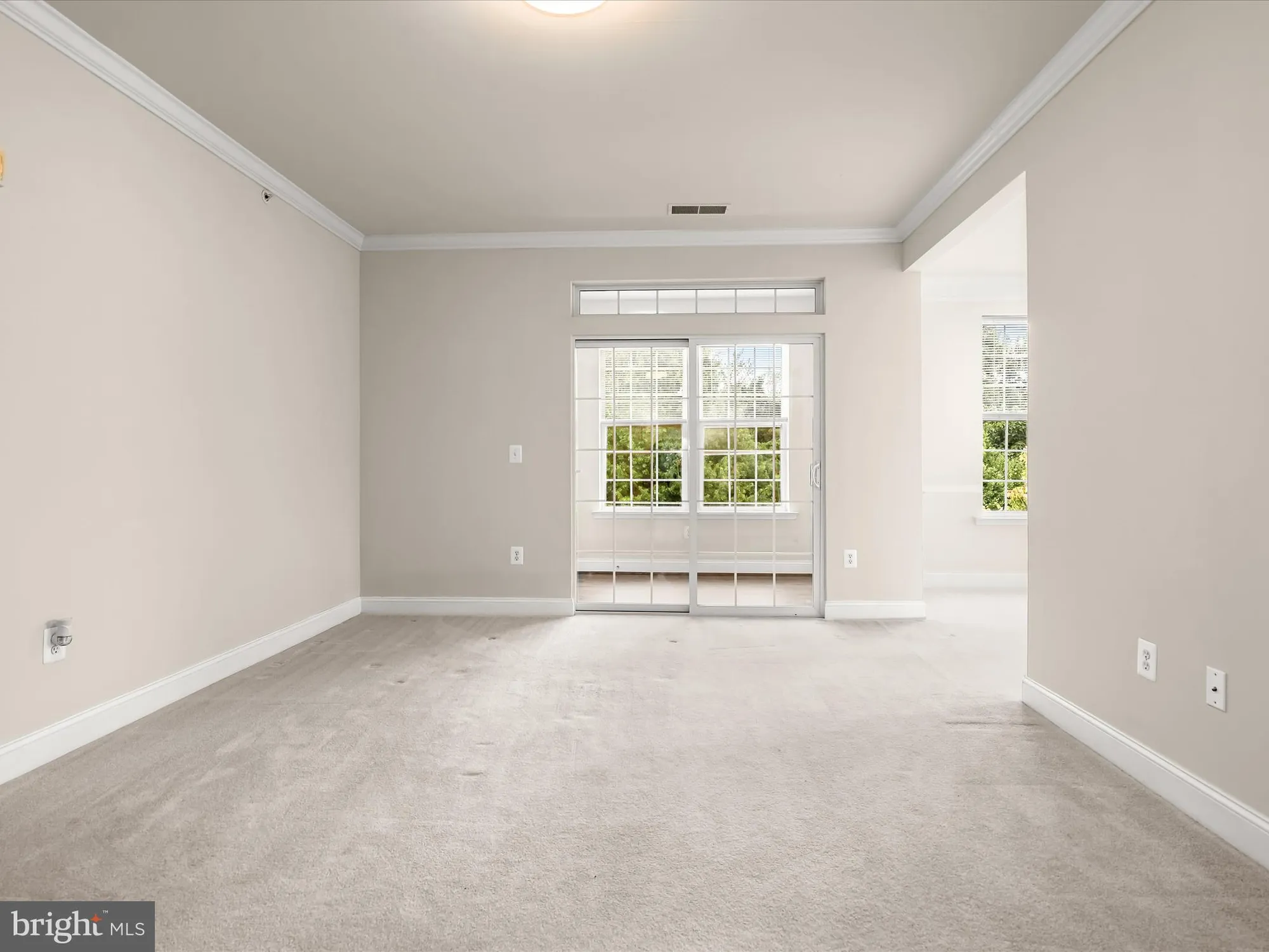 Property Slideshow image 11 of 40 | 2530 kensington gdns unit 406, Ellicott City, MD, 21043
